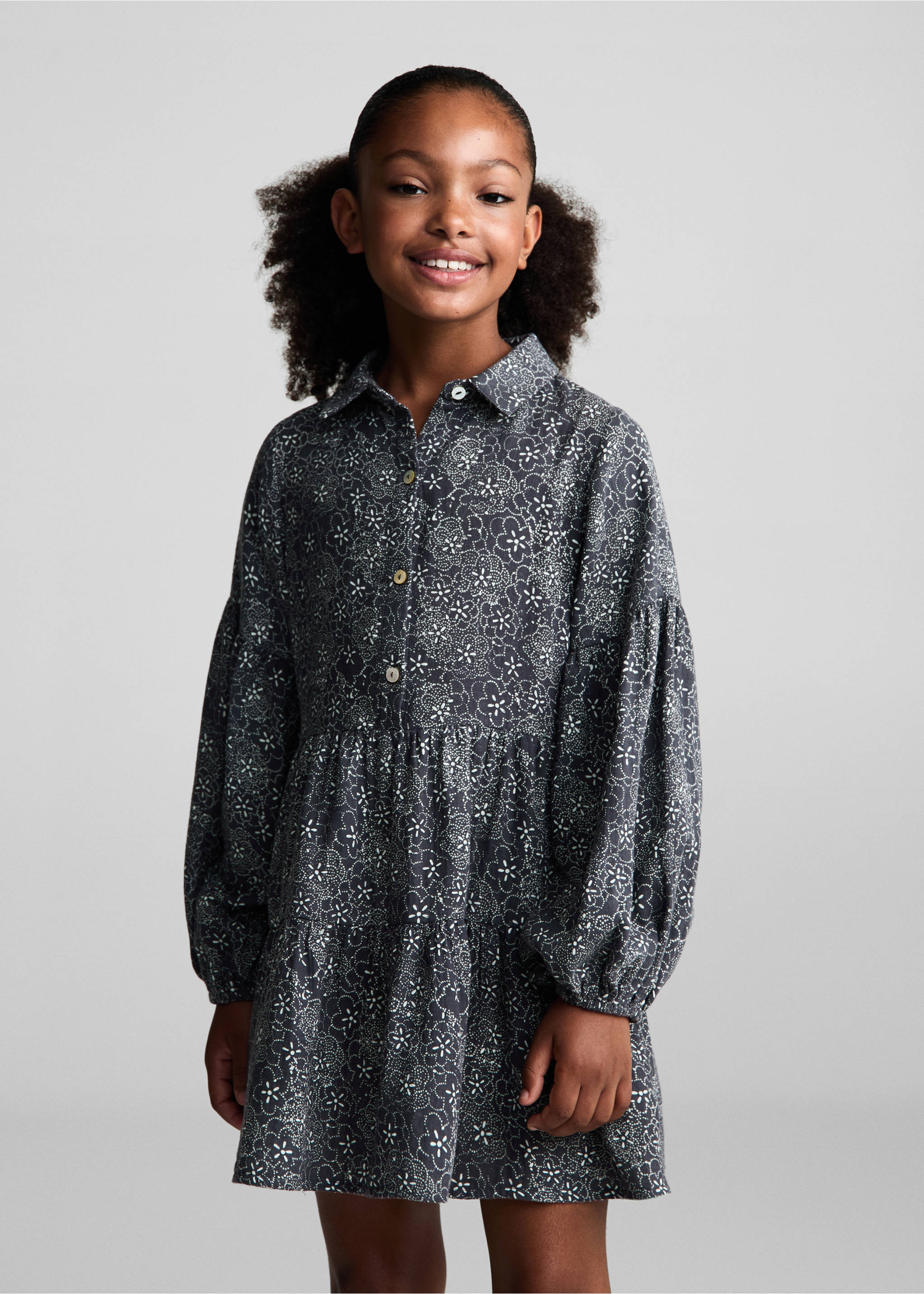 Rochie cu imprimeu floral - Plan mediu, Cărbune. Ref: 77034786-00.