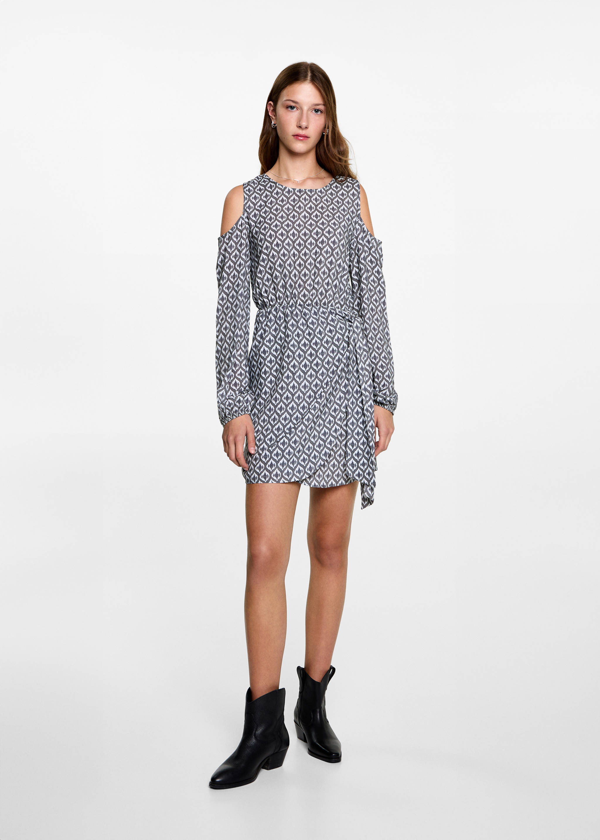 Vestido hombros descubiertos - Plano general