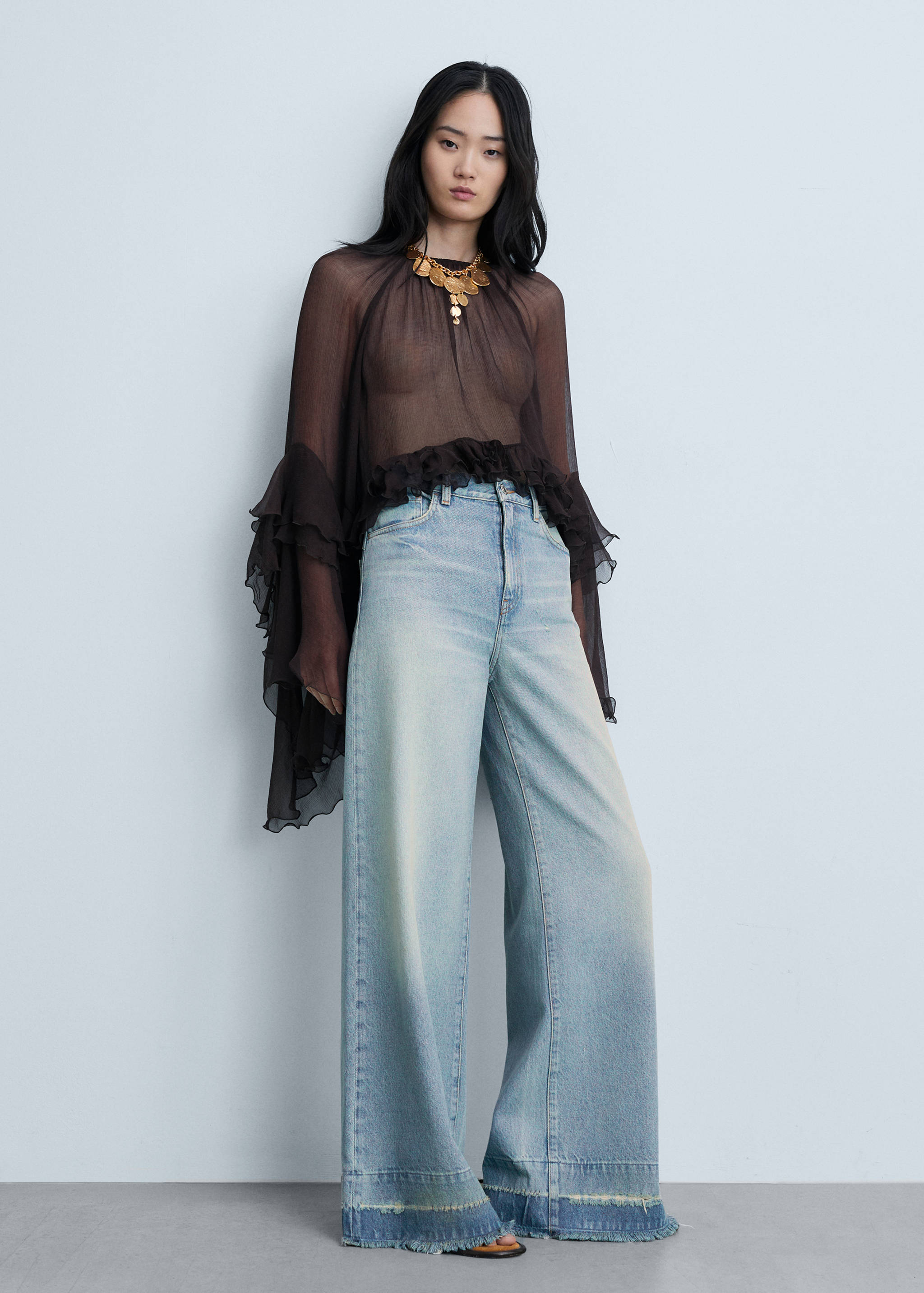 Wideleg low frayed hem jeans - General plane