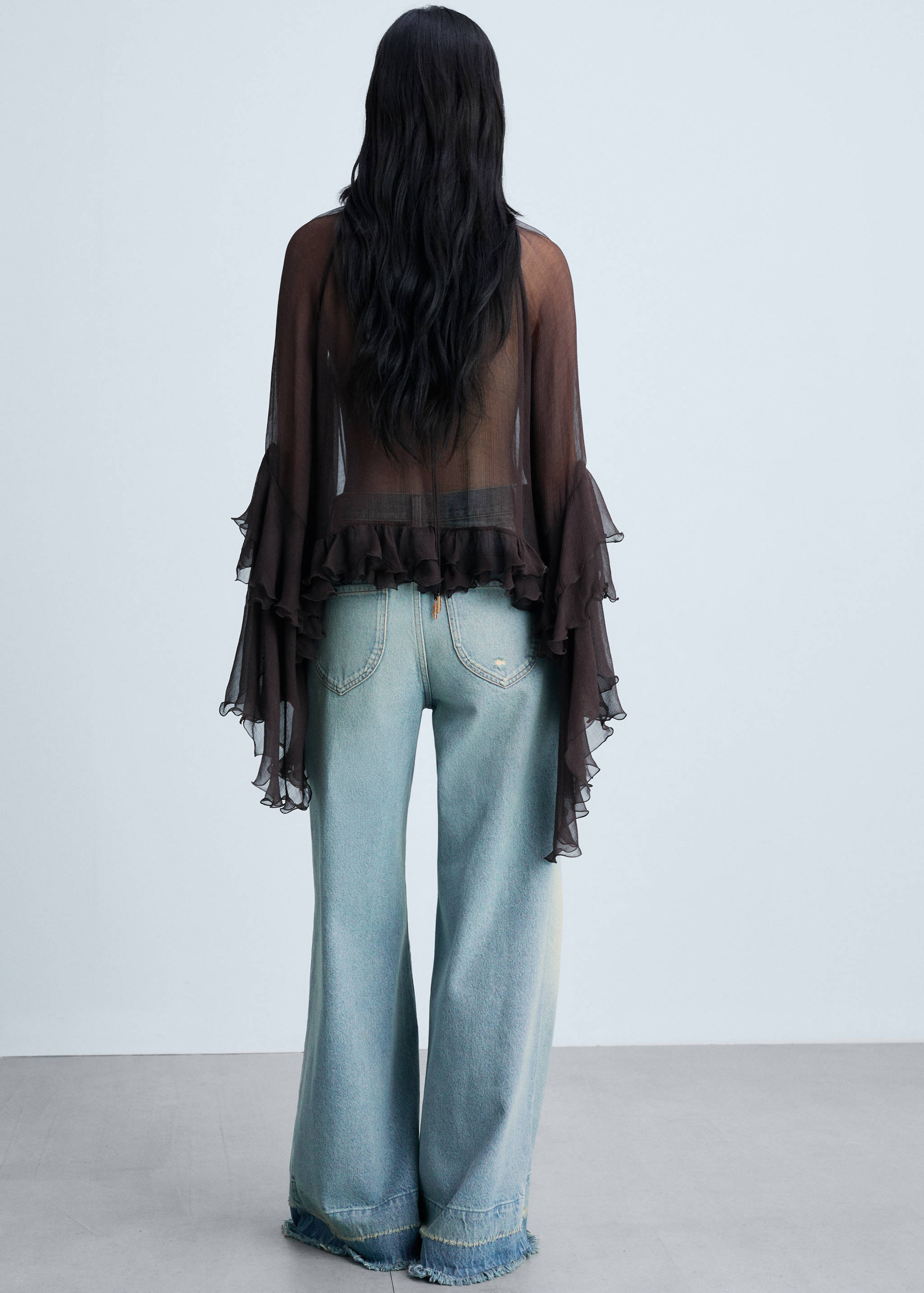 Wideleg low frayed hem jeans - Reverse of the article