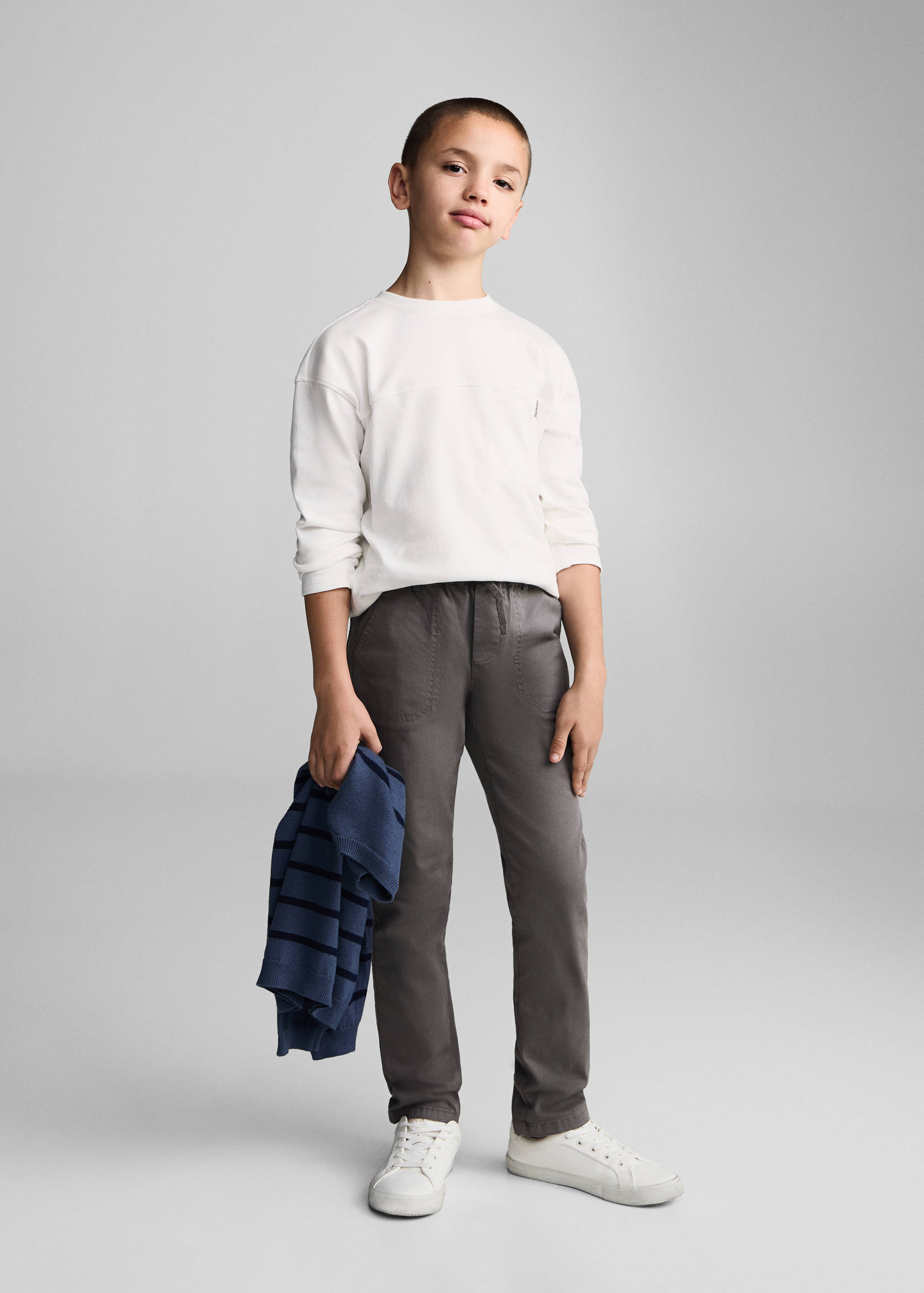 Elastic waist pants - General plane