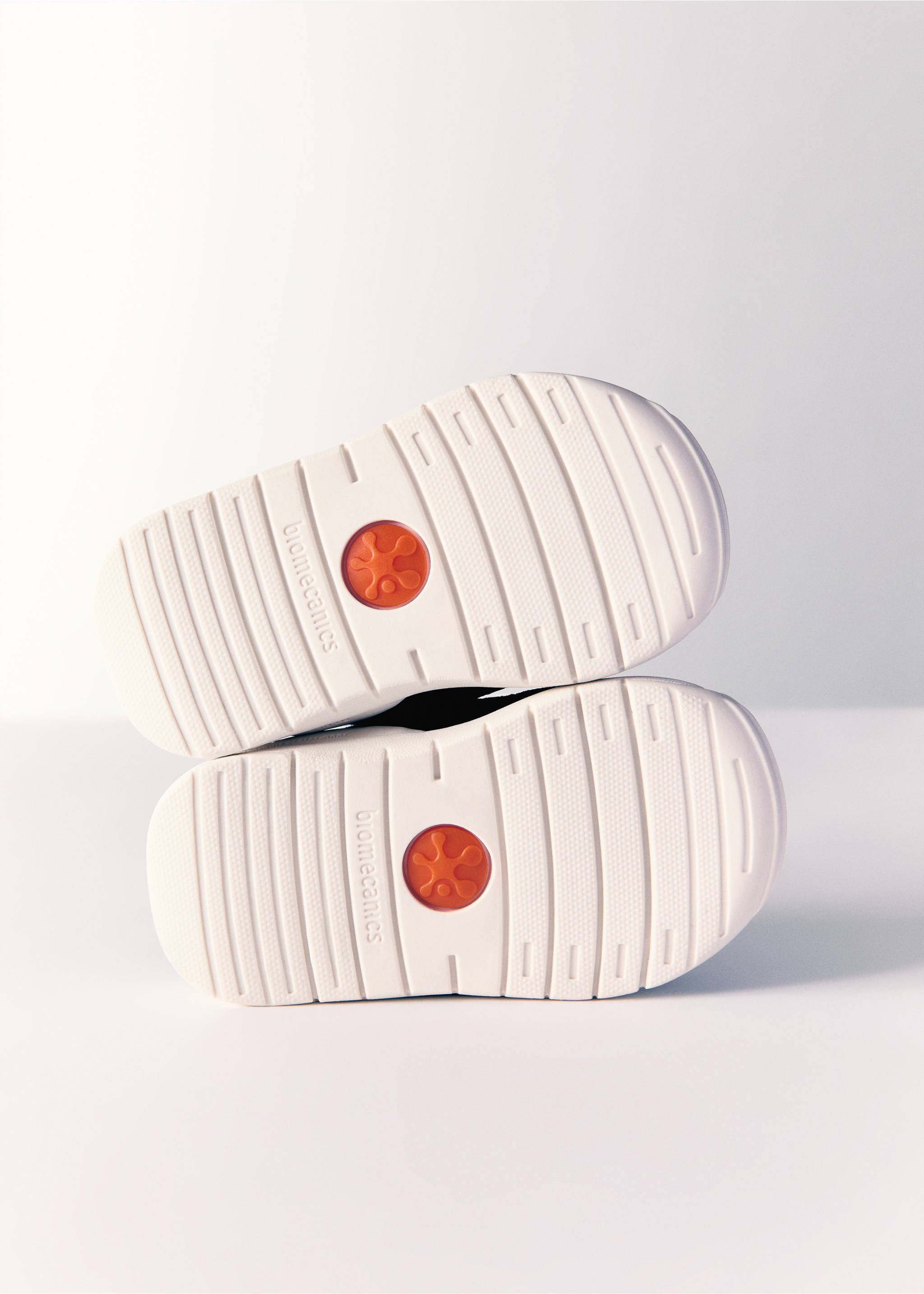 Biomecanics sports skin - Details of the article 2, Blue. Ref: 77035154-00.