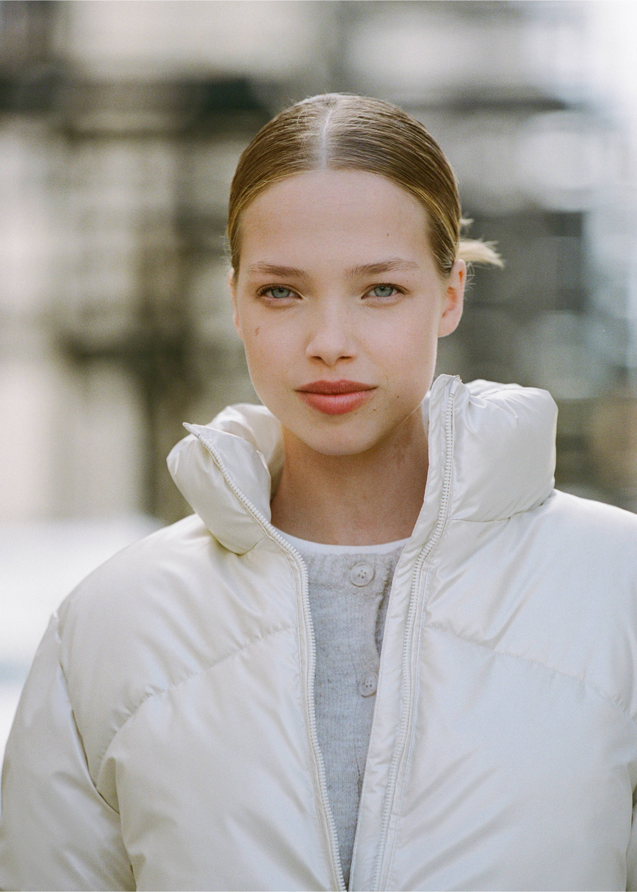 Anorak metalizado acolchado - Detalle del artículo 5, Gris claro/pastel. Ref: 77035631-00.