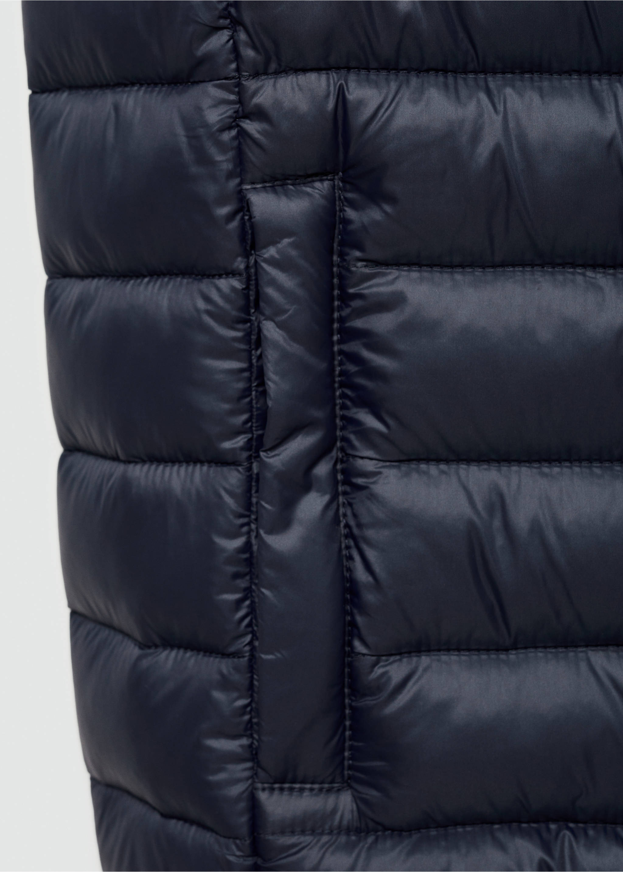 Quilted gilet - Details of the article 0, Dark Navy. Ref: 77035634-00.