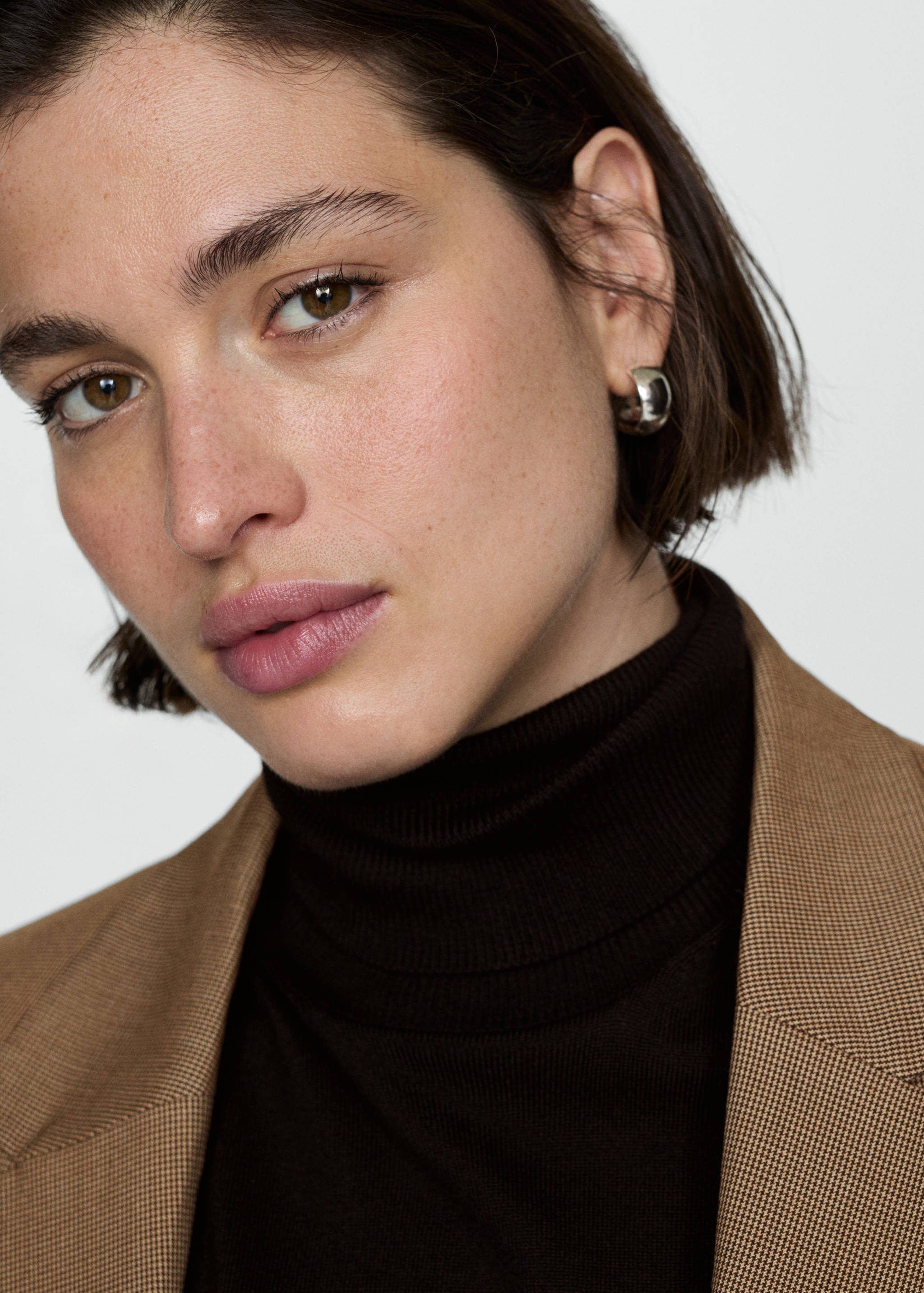 Front button closure - Details of the article 4