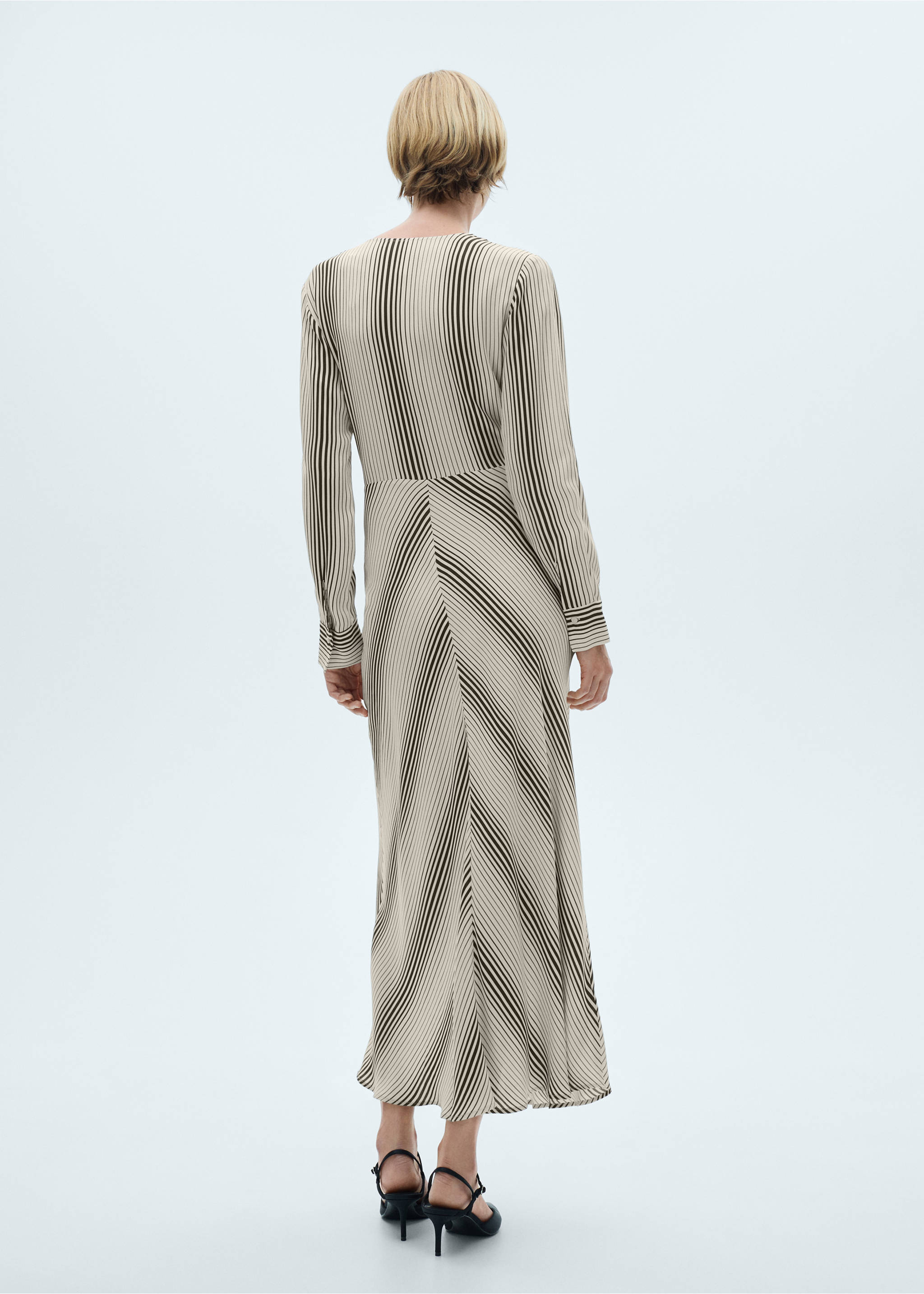 Stripe-print dress with bow - Reverse of the article, Ecru. Ref: 77035647-00.