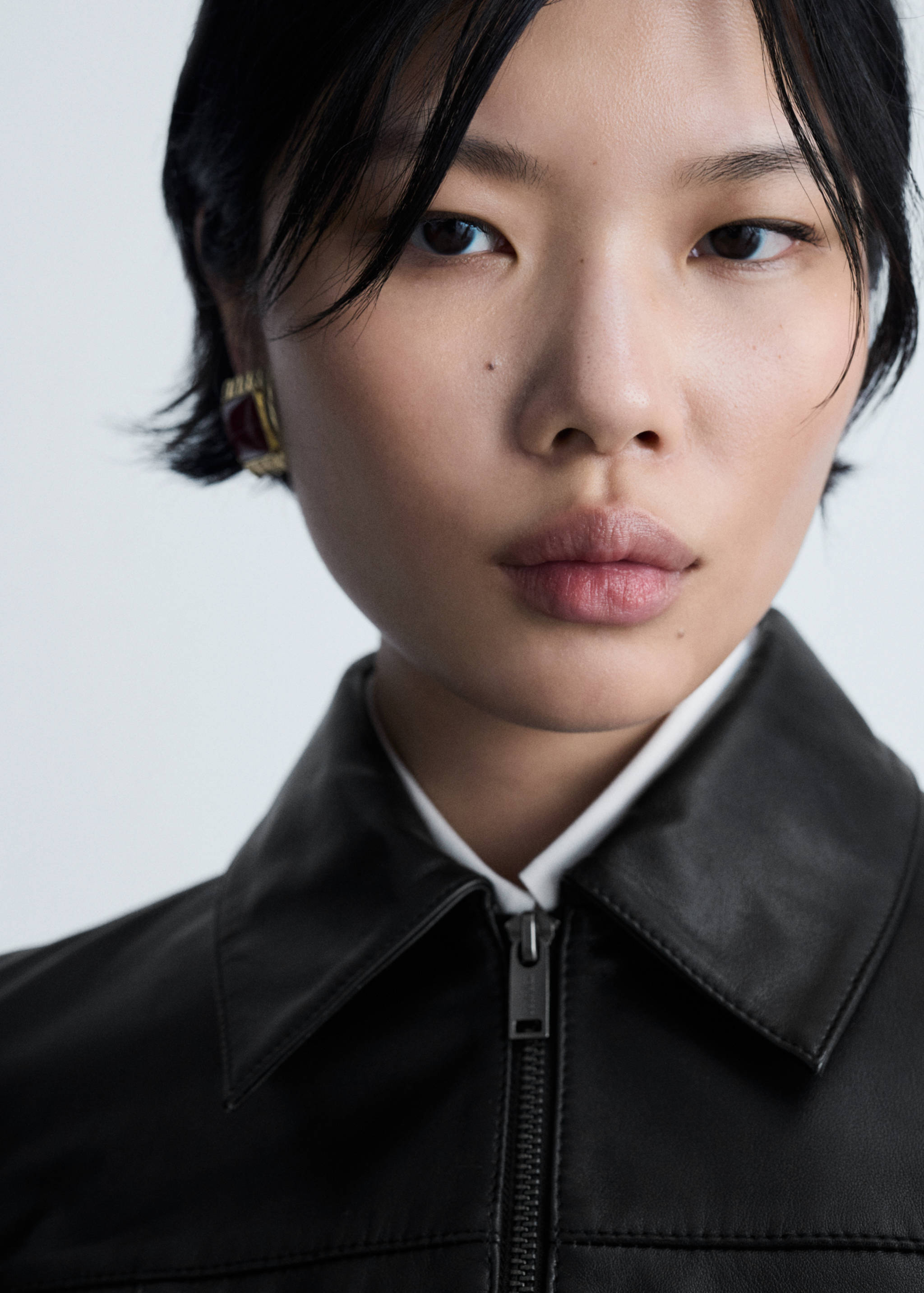 Leather zipper jacket - Details of the article 1