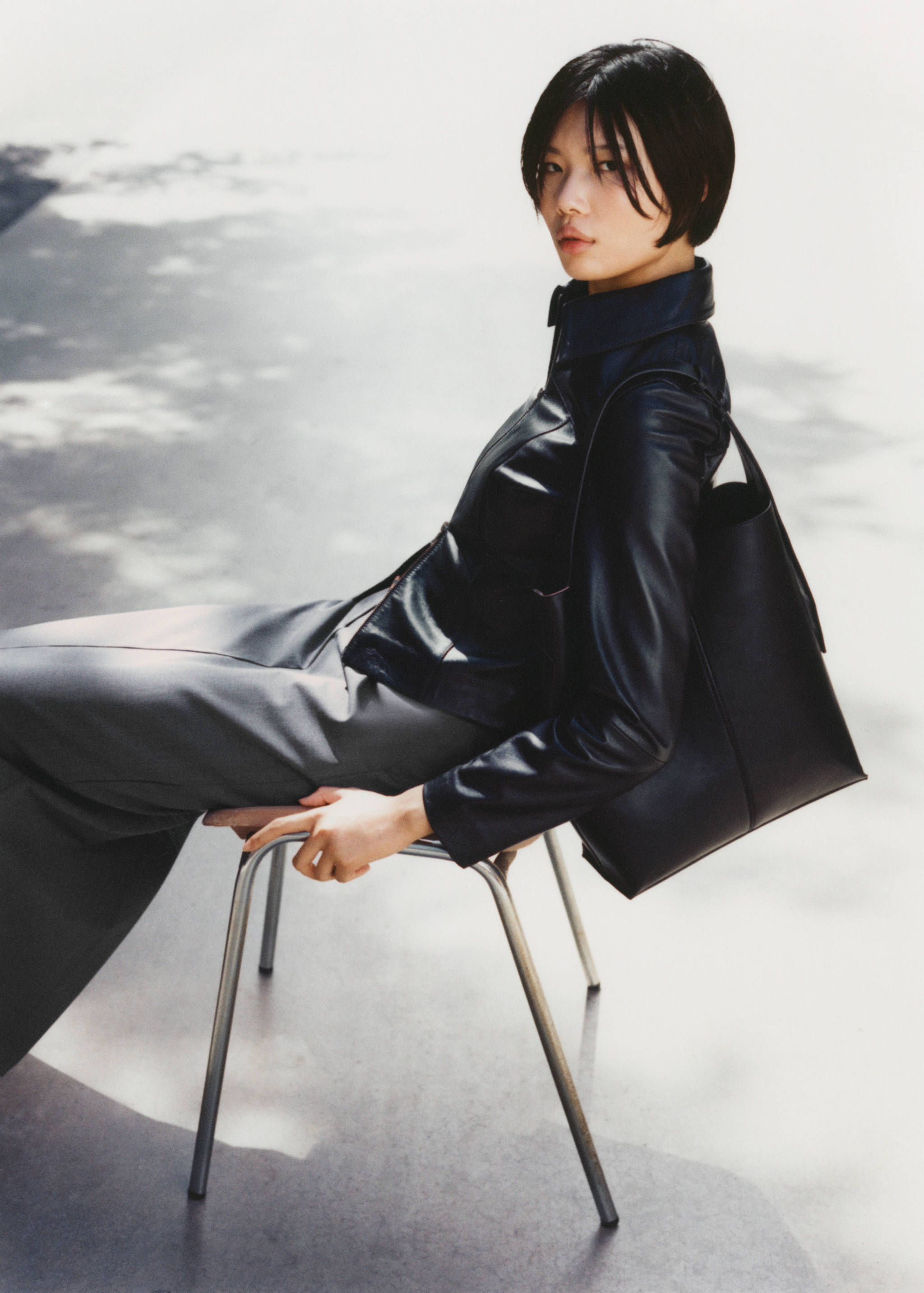 Leather zipper jacket - Details of the article 9