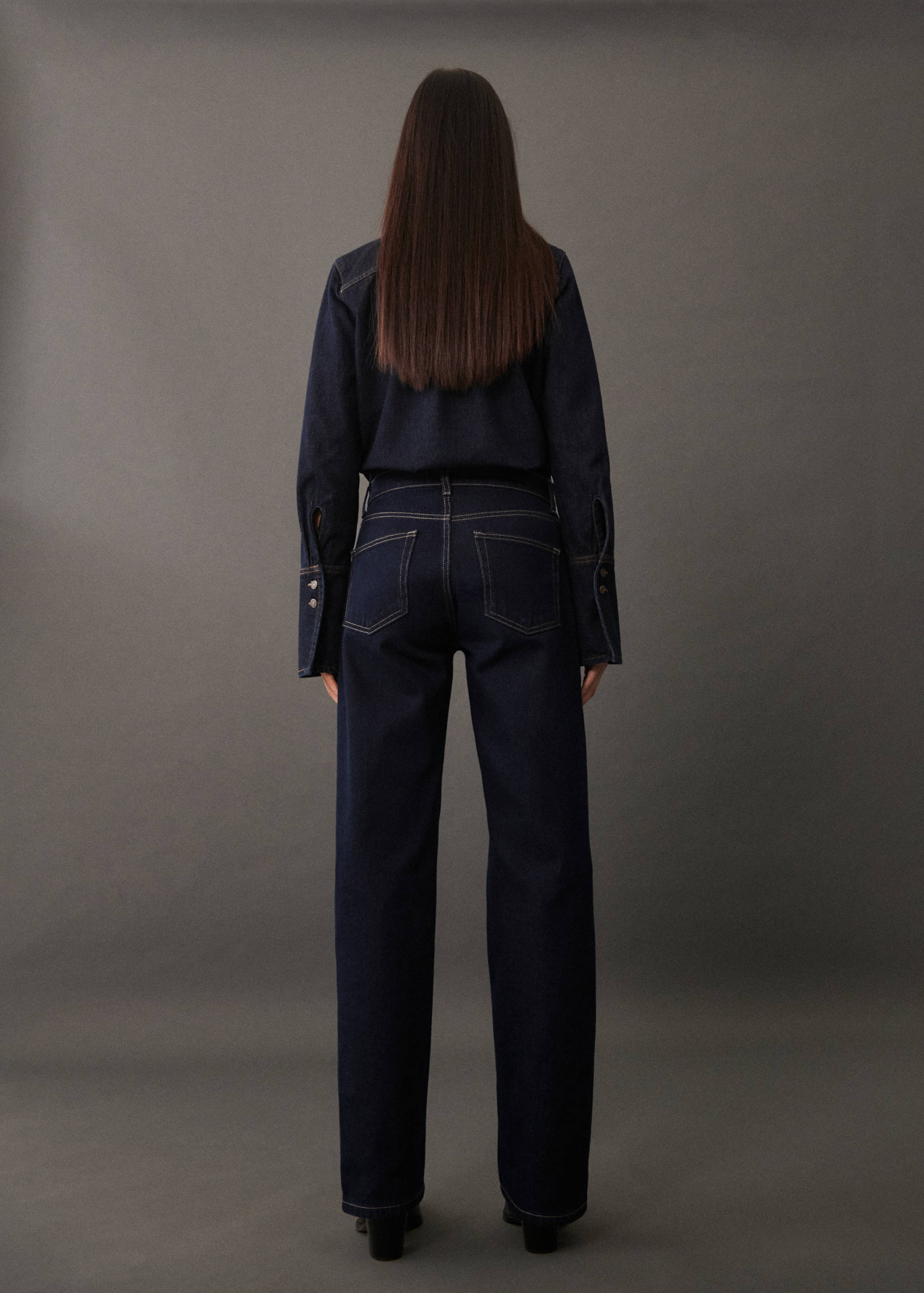 High-waist straight-fit jeans - Achterkant van het artikel