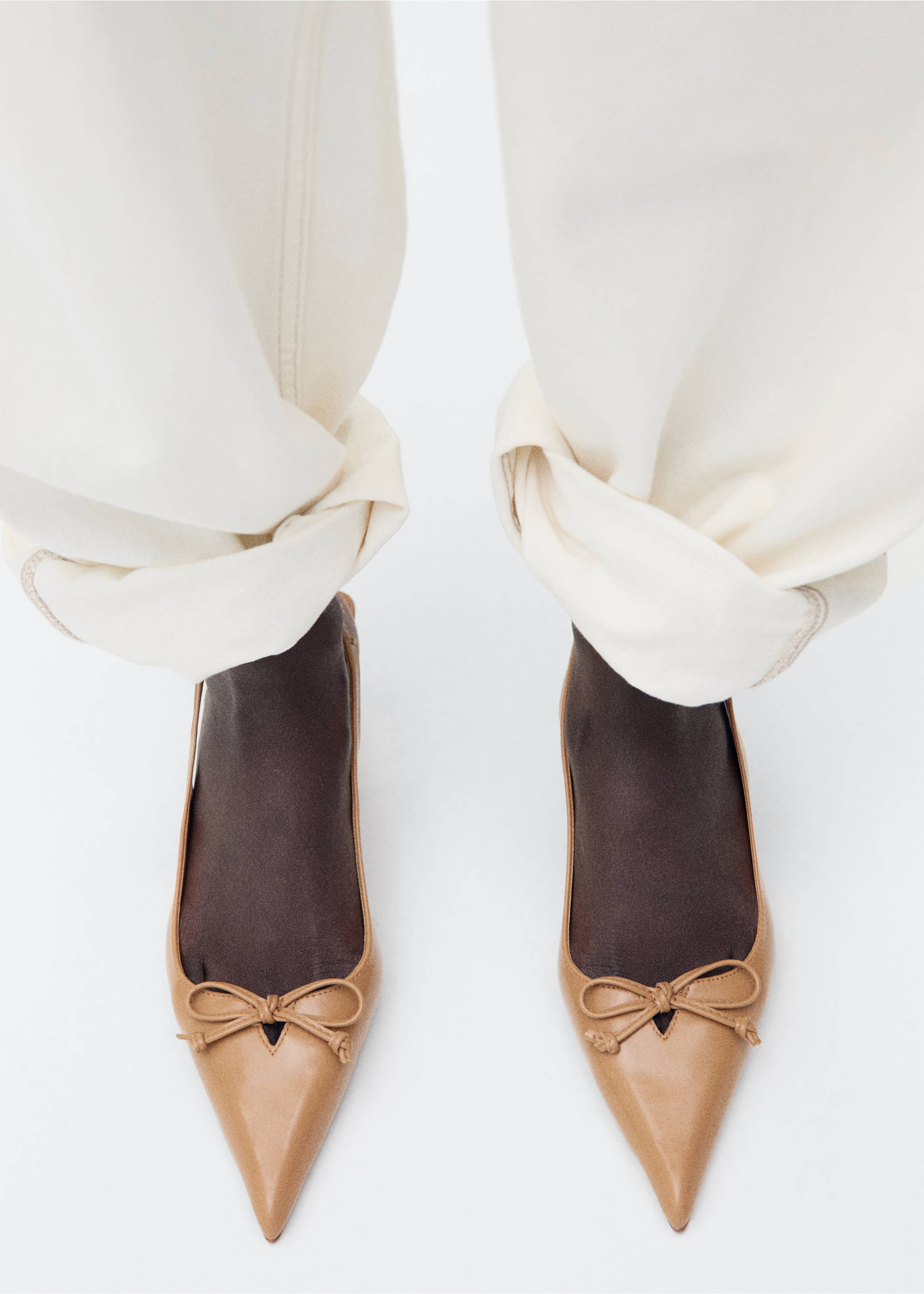 Chaussures kitten heel détail nœud - Détail de l'article 9, Marron moyen. Ref: 77035664-00.