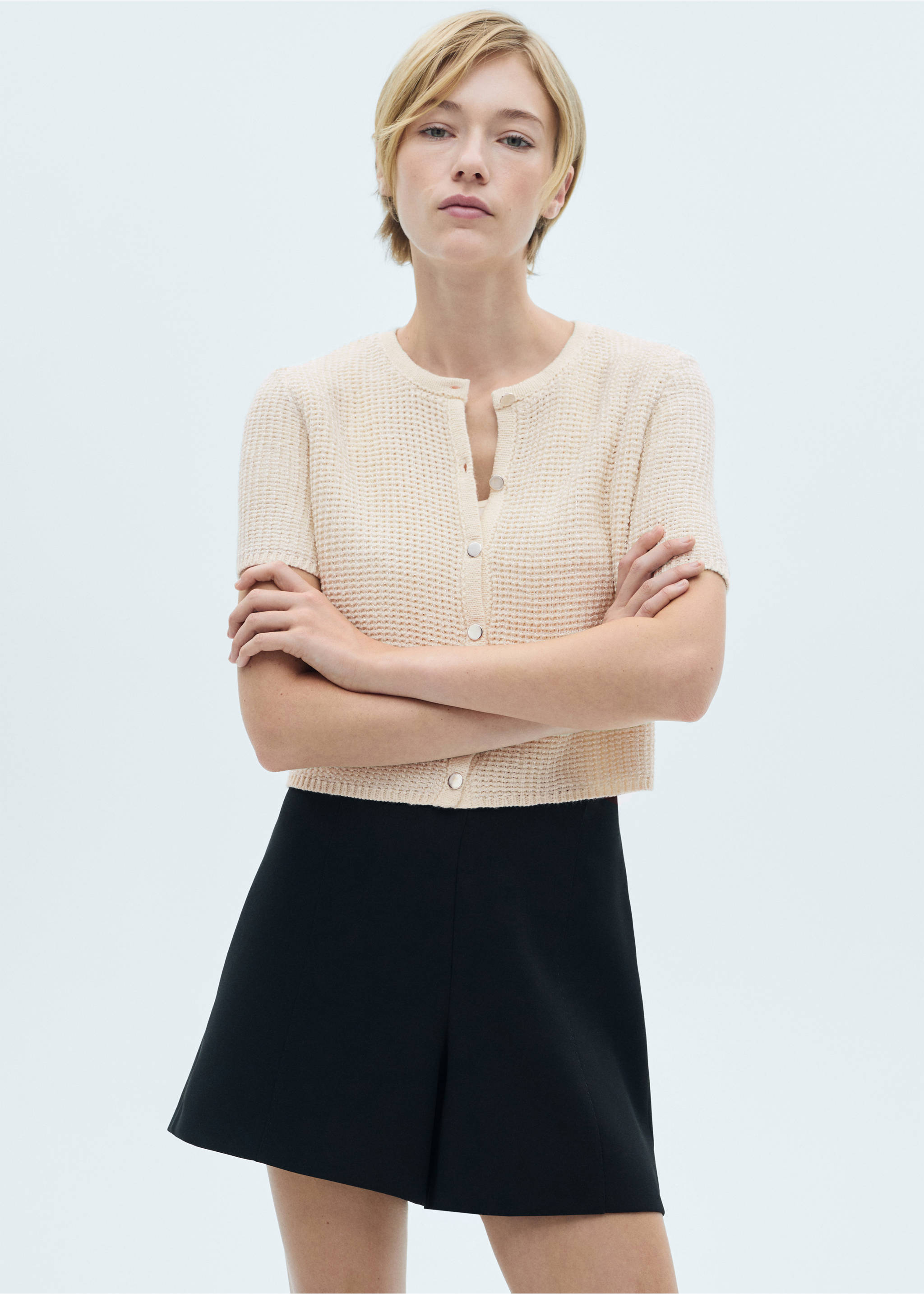 Short-sleeved knitted cardigan - Plan moyen, Écru. Ref: 77035666-00.