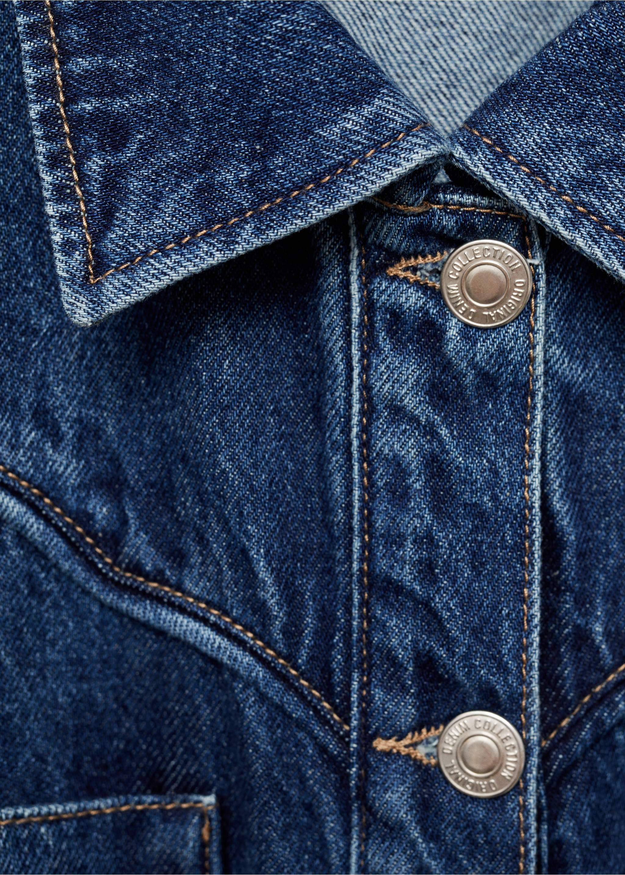 Long denim jumpsuit - Details of the article 8, Dark Blue. Ref: 77035668-00.