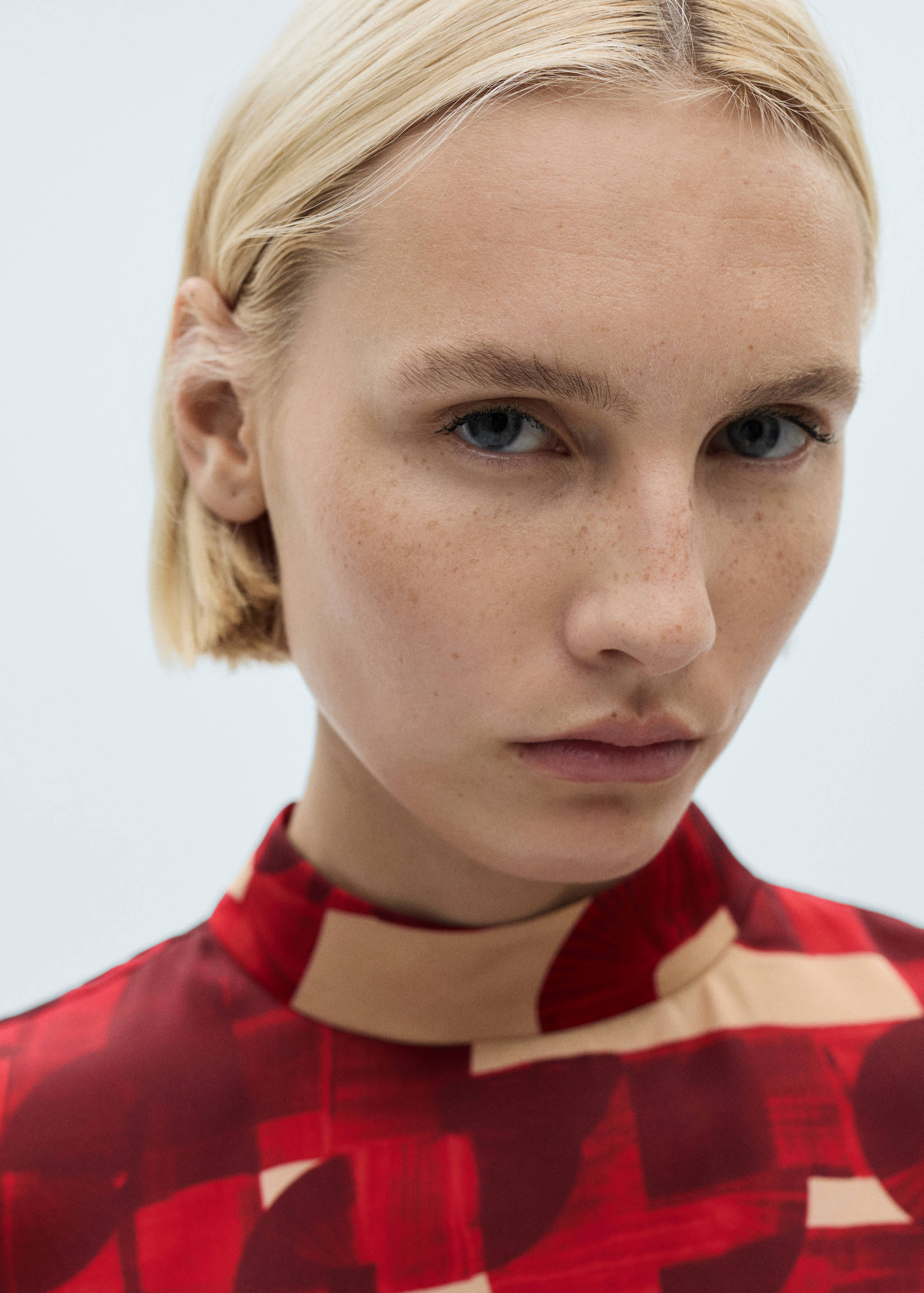 Short sleeve printed blouse - Details of the article 1