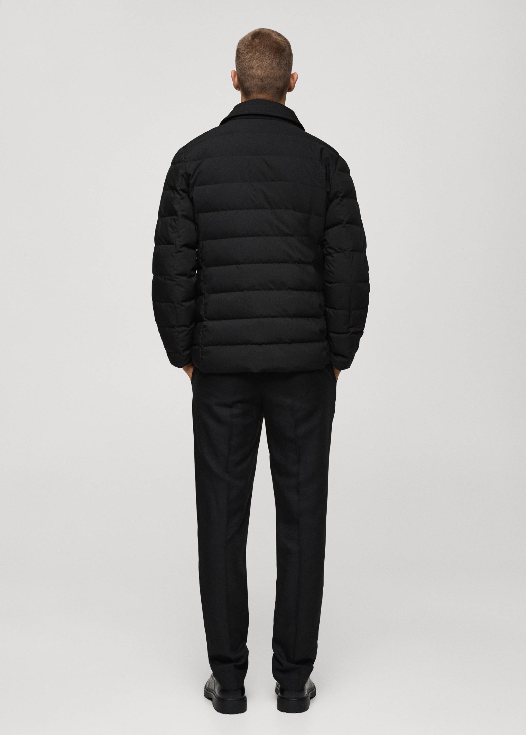 Chaqueta water repellent relleno pluma - Reverso del artículo