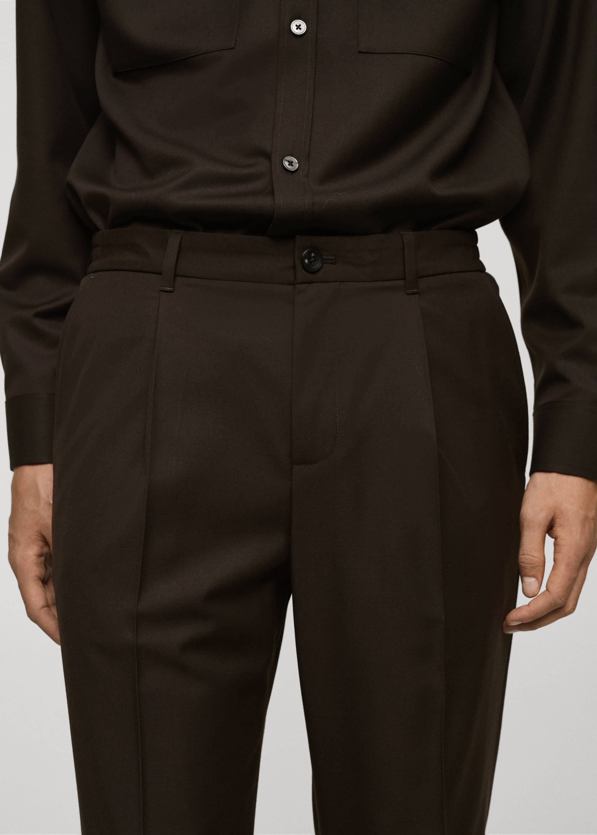 Regular-fit pleated trousers - Details of the article 1