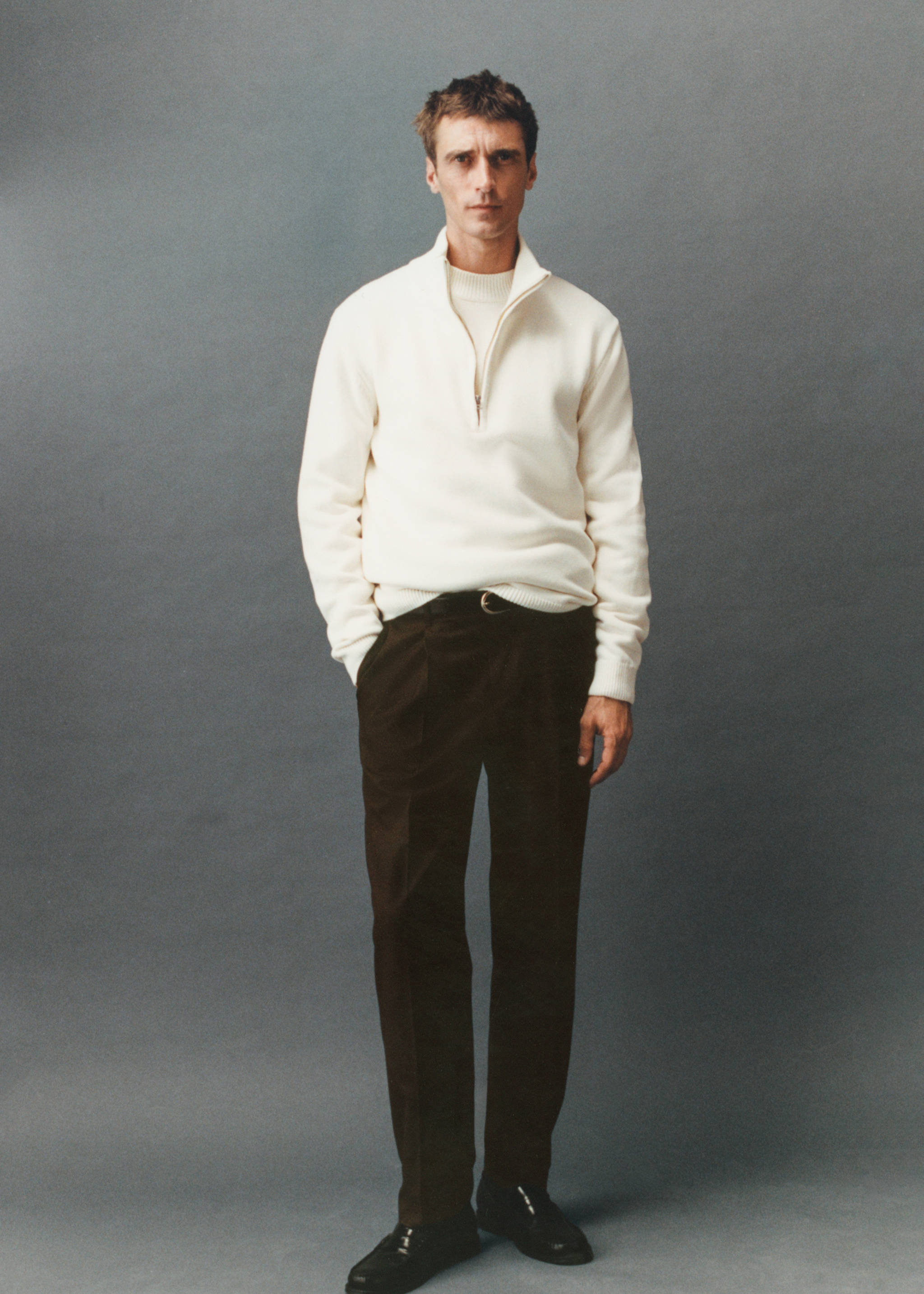 Regular Fit-Bundfaltenhose - Detail des Artikels 5, Schokolade. Ref: 77035965-00.