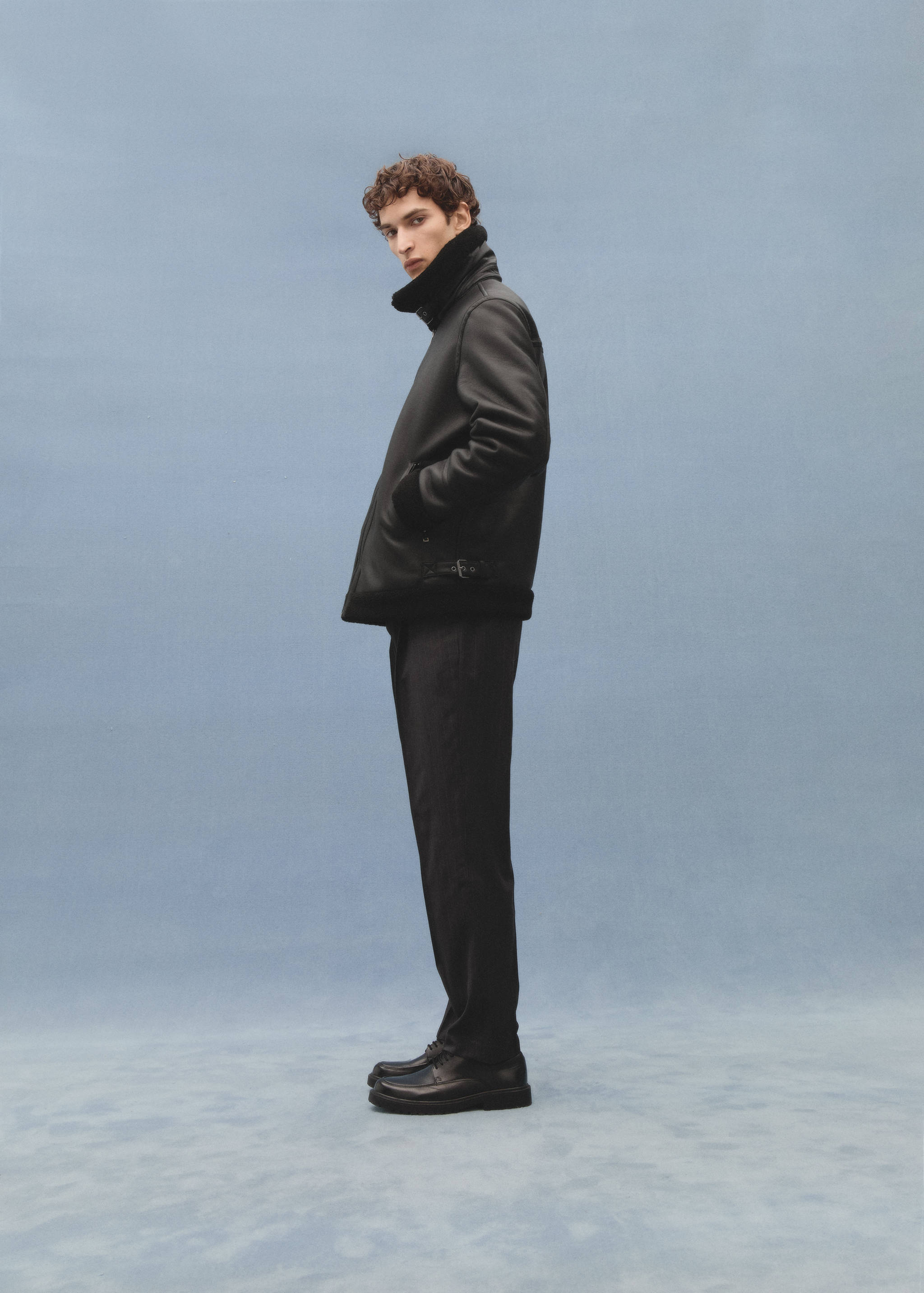 Regular-fit pleated trousers - Details of the article 5