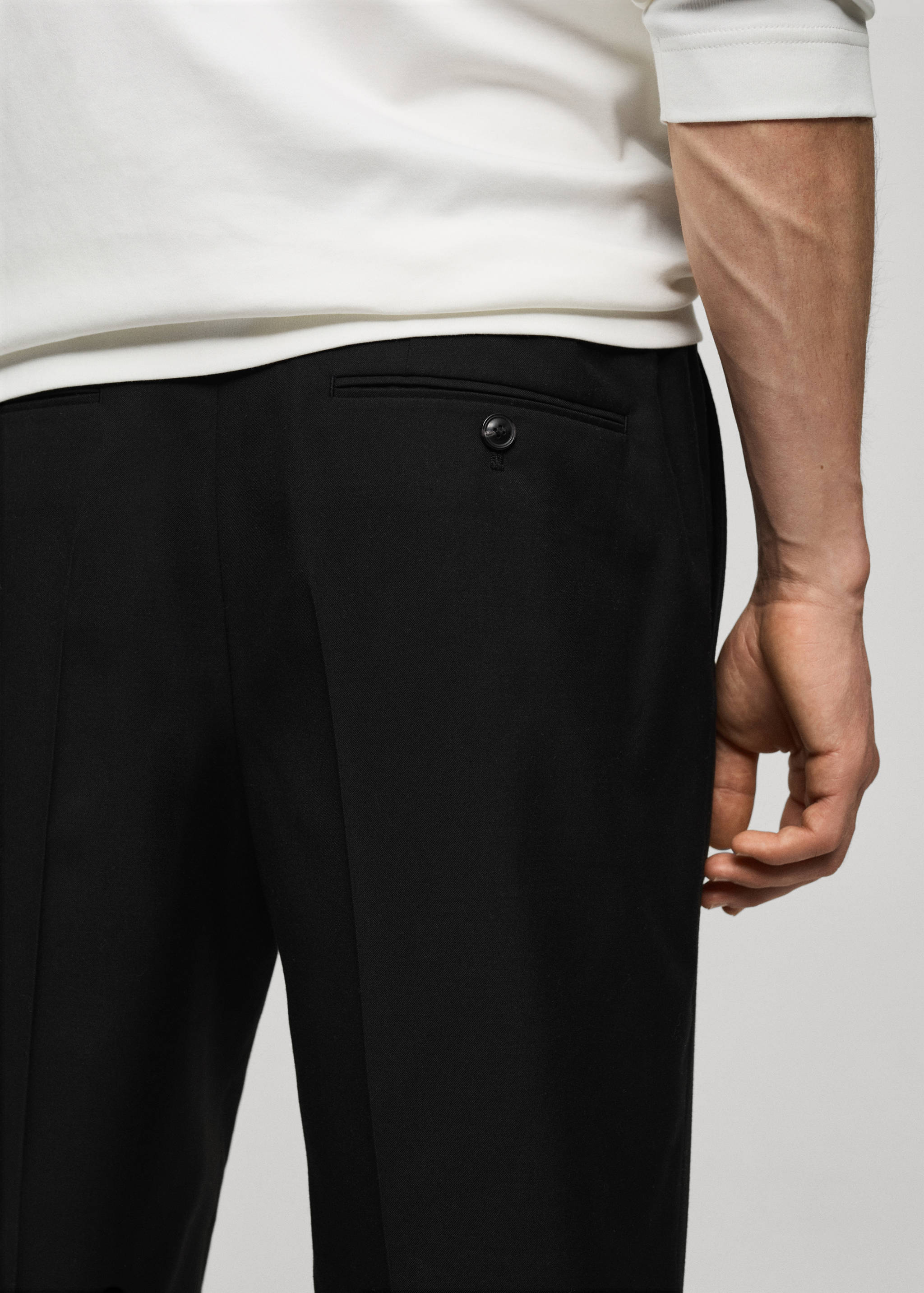 Regular-fit pleated trousers - Details of the article 6