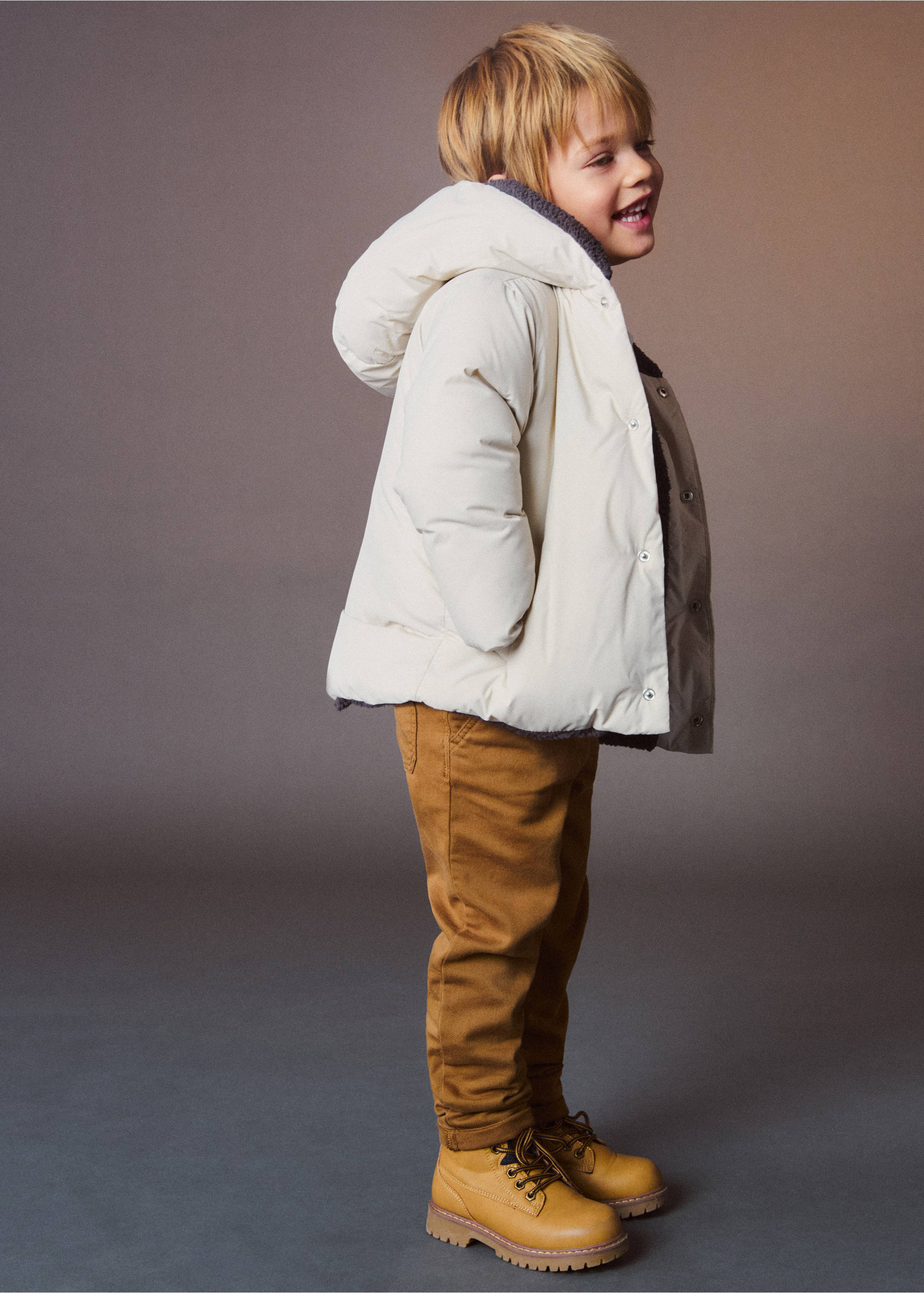 Padded anorak with shearling lining - Details of the article 5, Ice Grey. Ref: 77035967-00.