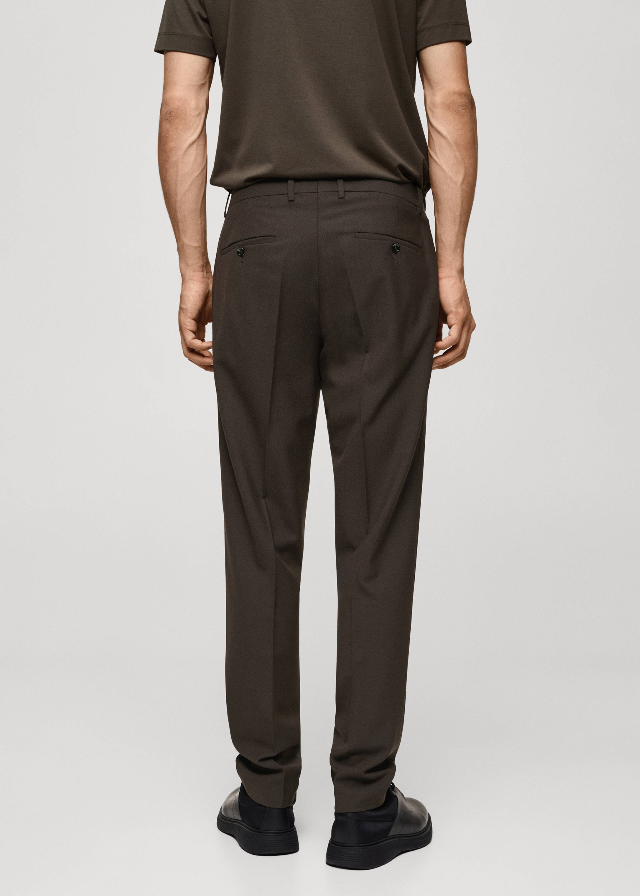 Crease-resistant wool suit pants - Reverse of the article