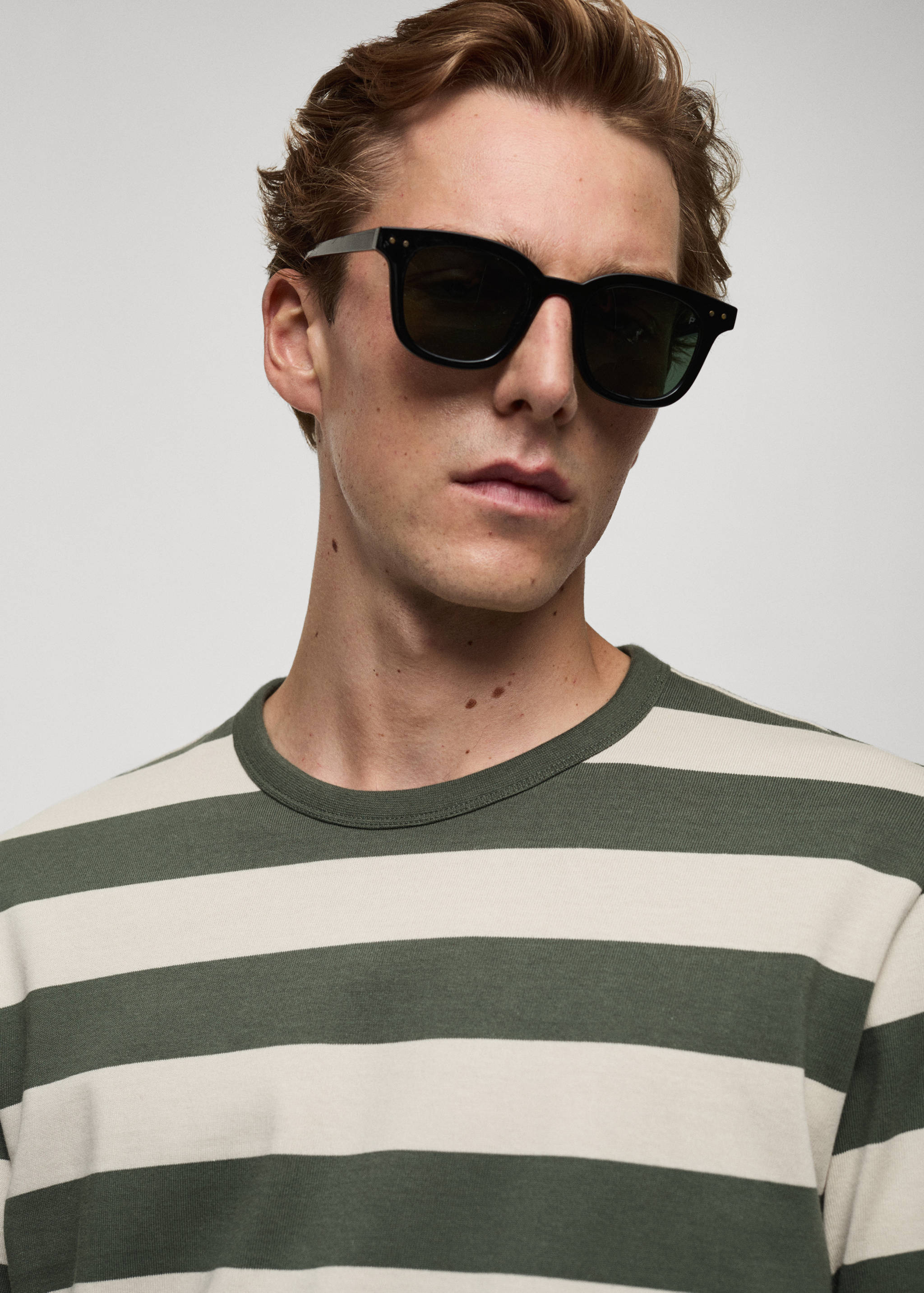Striped long sleeves t-shirt - Details of the article 1