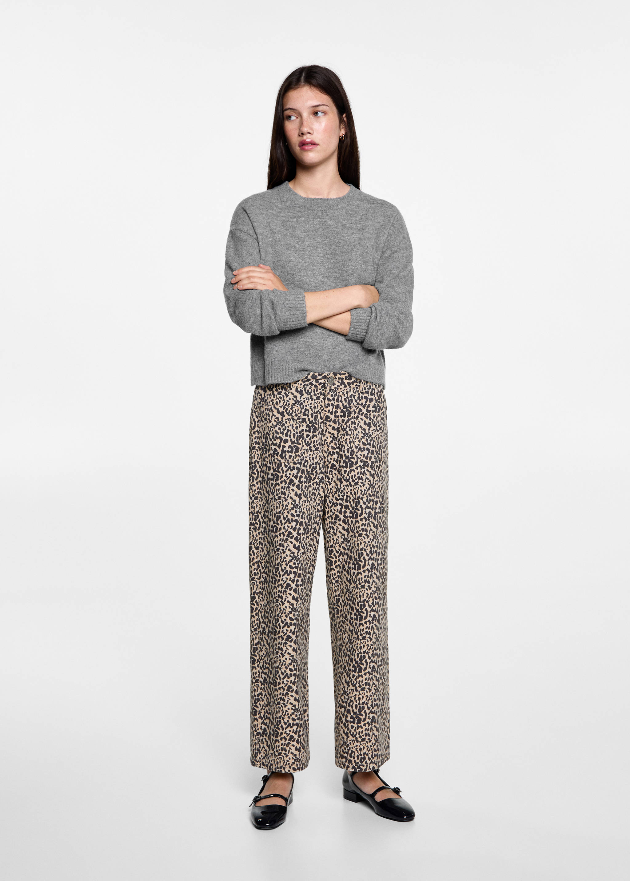 Pantalón recto leopardo - Plano general
