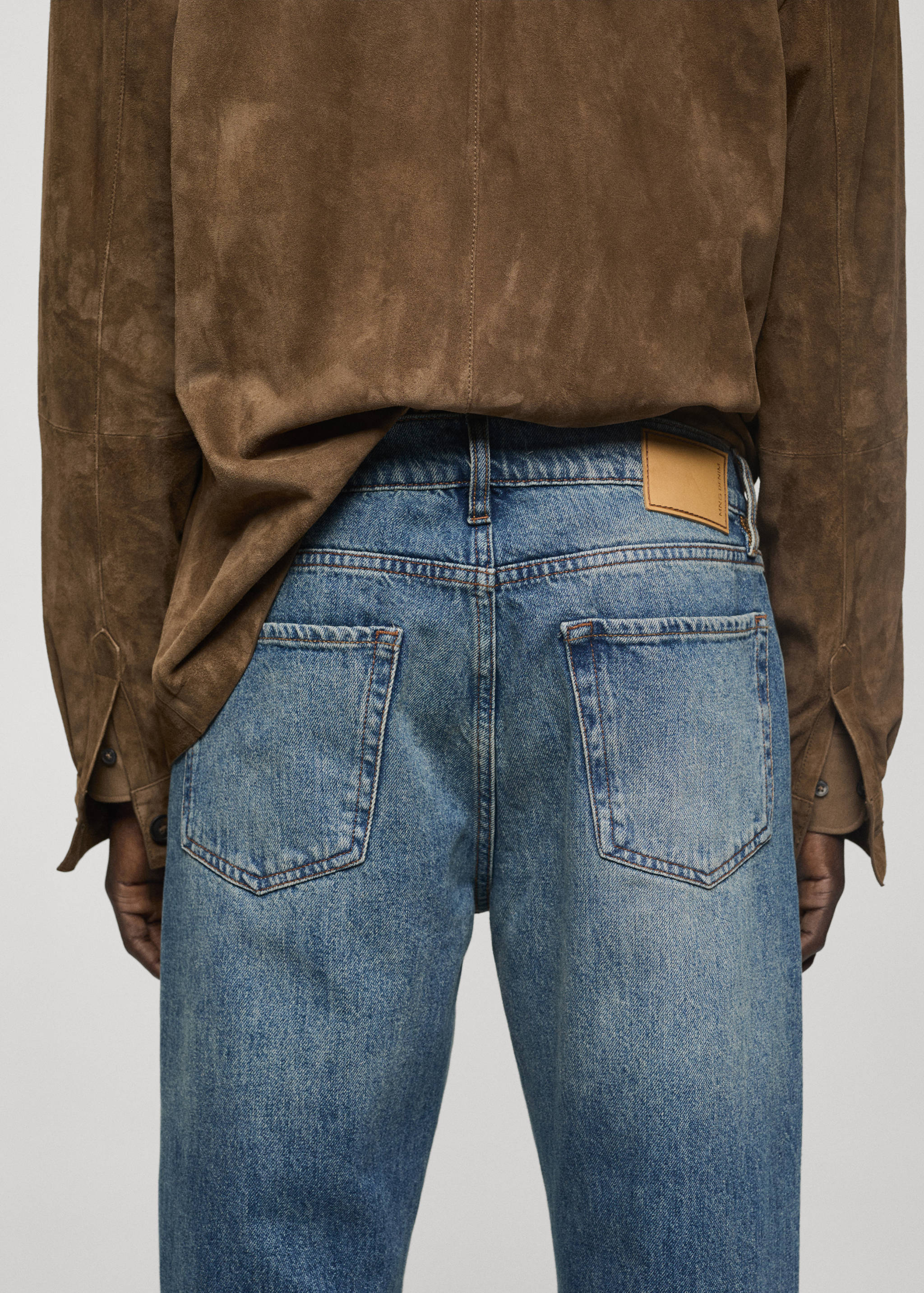 Straight-fit jeans with frayed effect - Details of the article 6