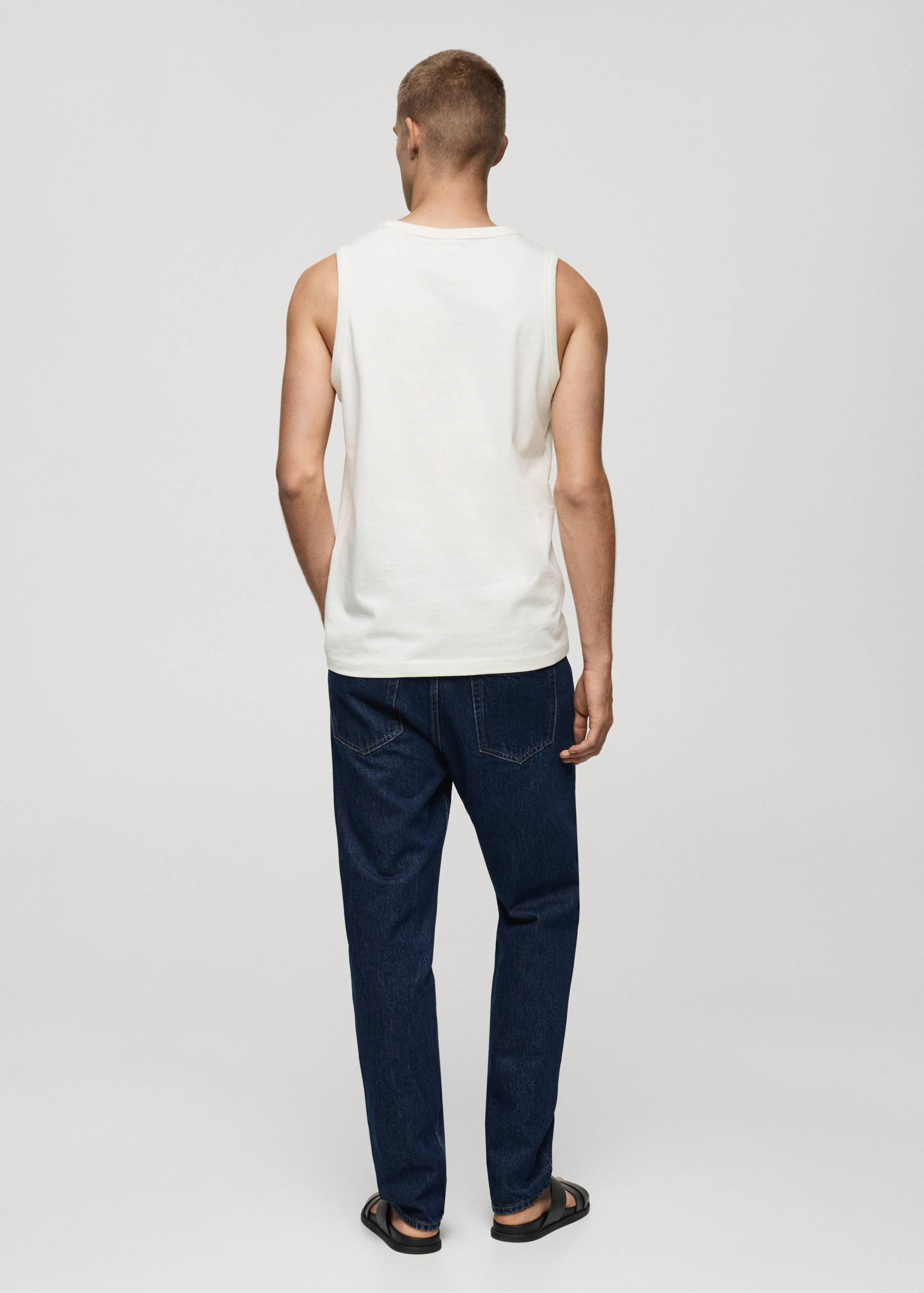 100% cotton tank top - Reverse of the article