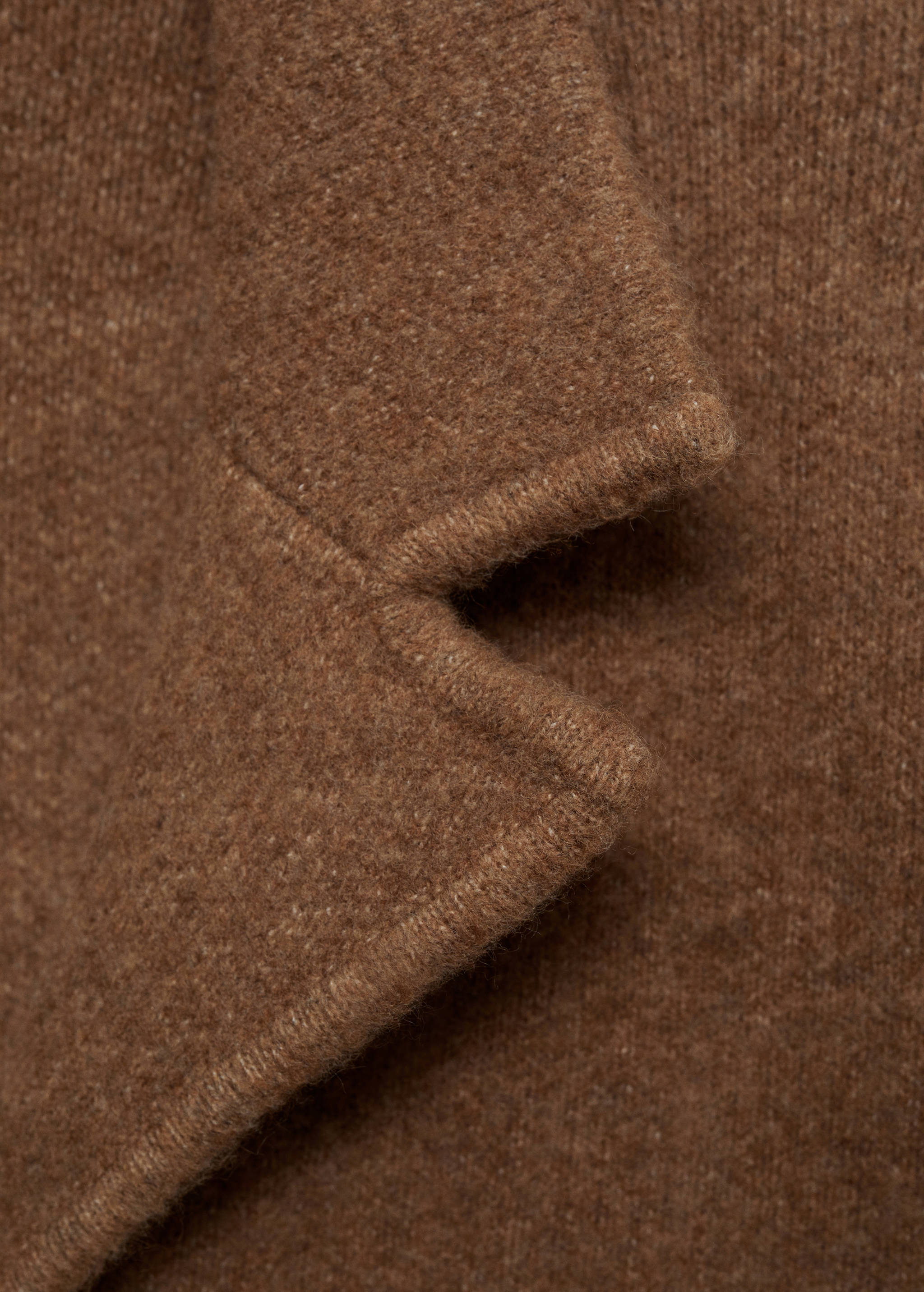 Knitted buttoned jacket - Details of the article 8