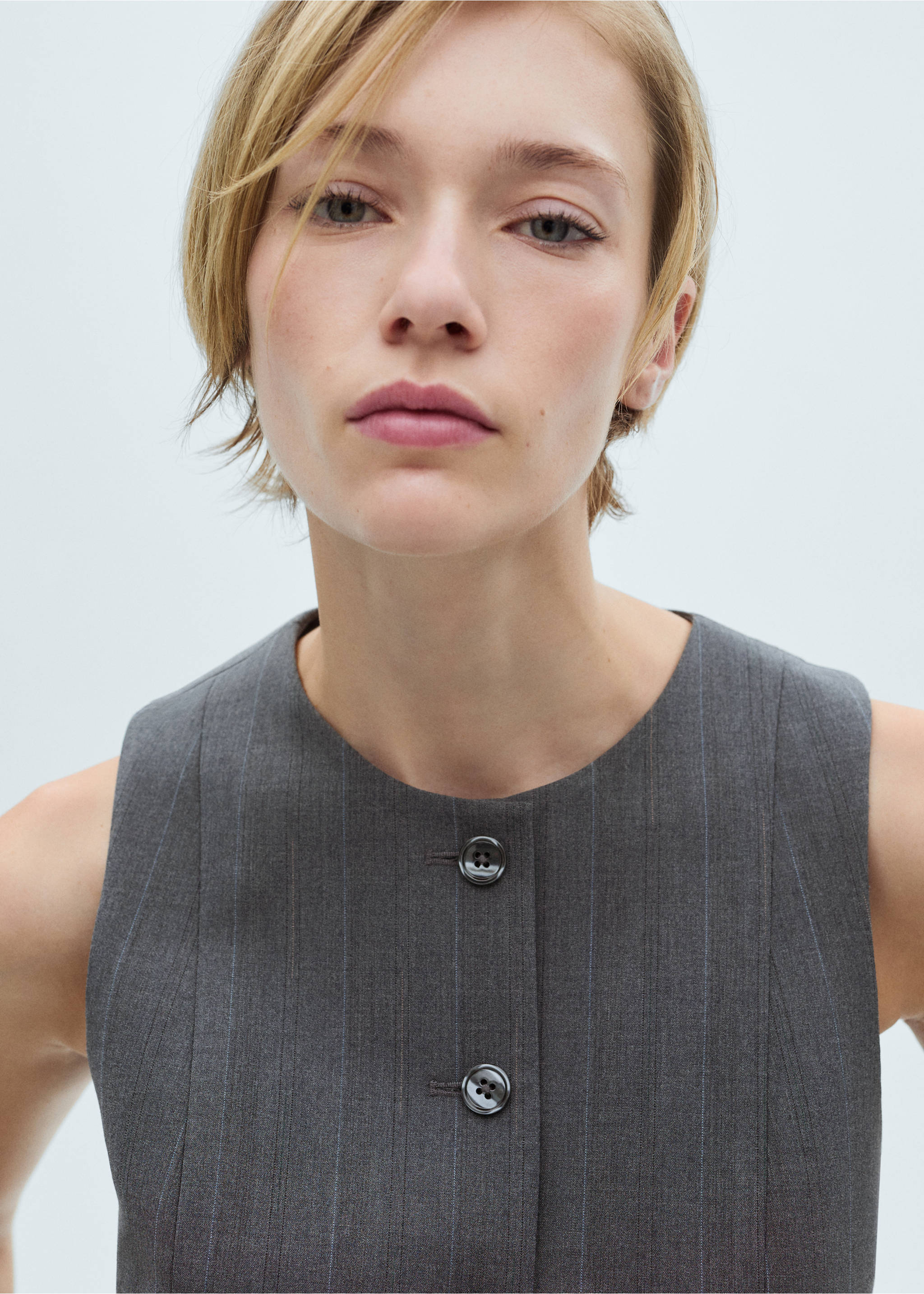 Pinstriped suit vest - Details of the article 6, Grey. Ref: 77036725-00.