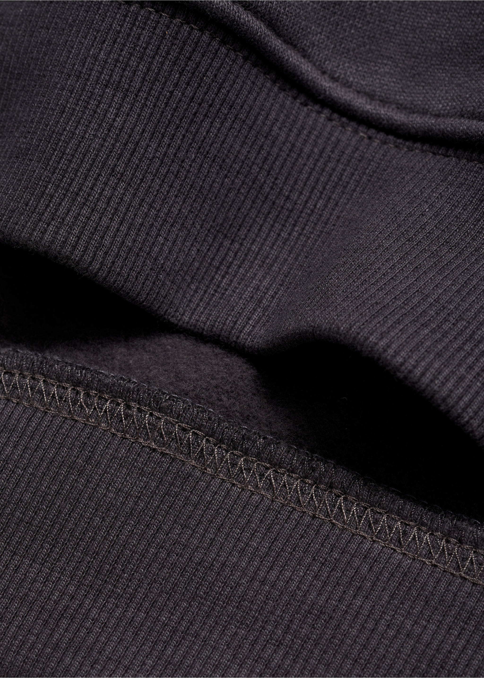 Sudadera estampada capucha - Detalle del artículo 0, Gris antracita. Ref: 77036727-00.