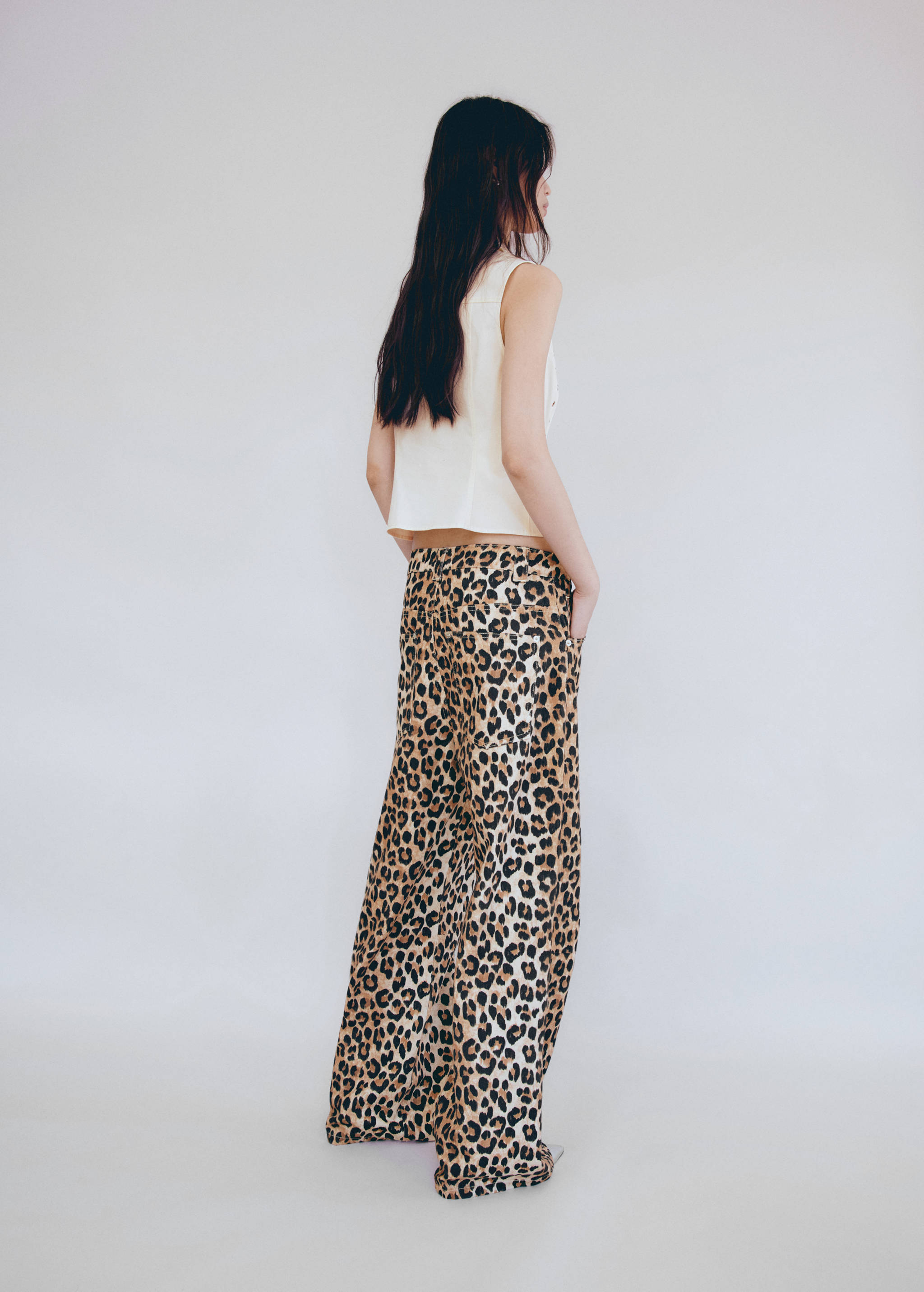 Leopard-print wide leg jeans - Reverse of the article