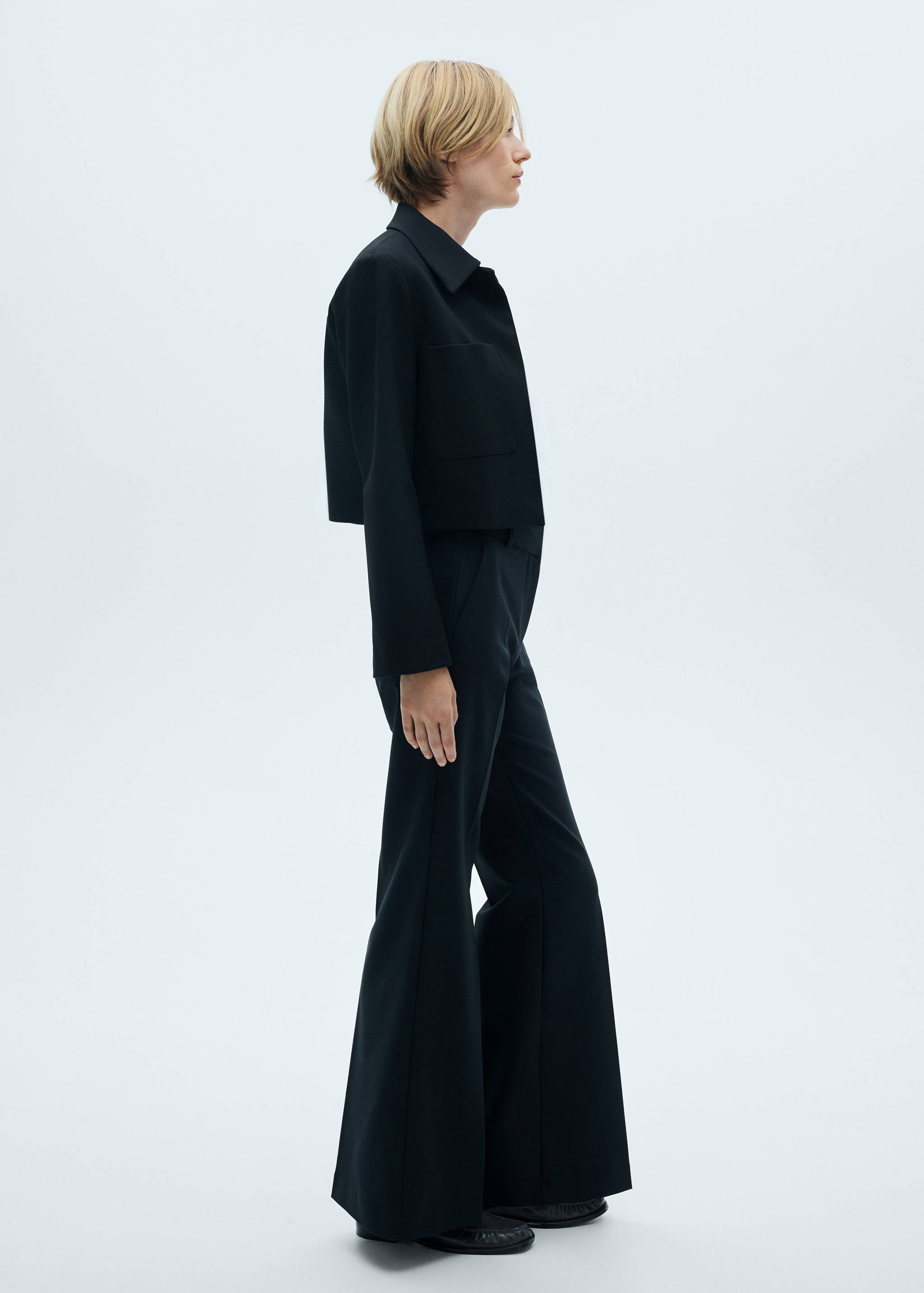 Mid-rise flared trousers - Details of the article 1