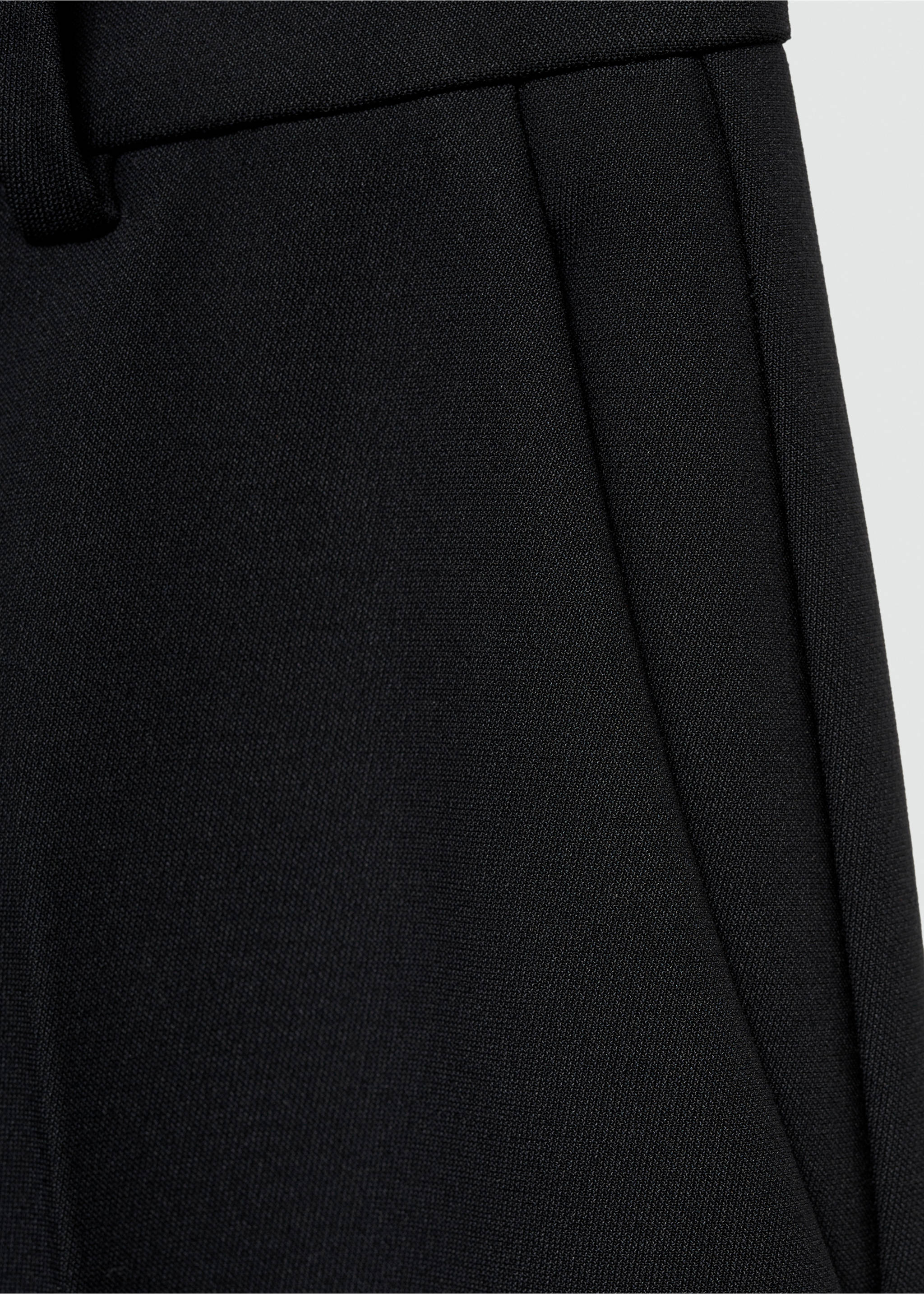 Schlaghose mit mittlerer Bundhöhe - Detail des Artikels 8, Schwarz. Ref: 77036756-00.