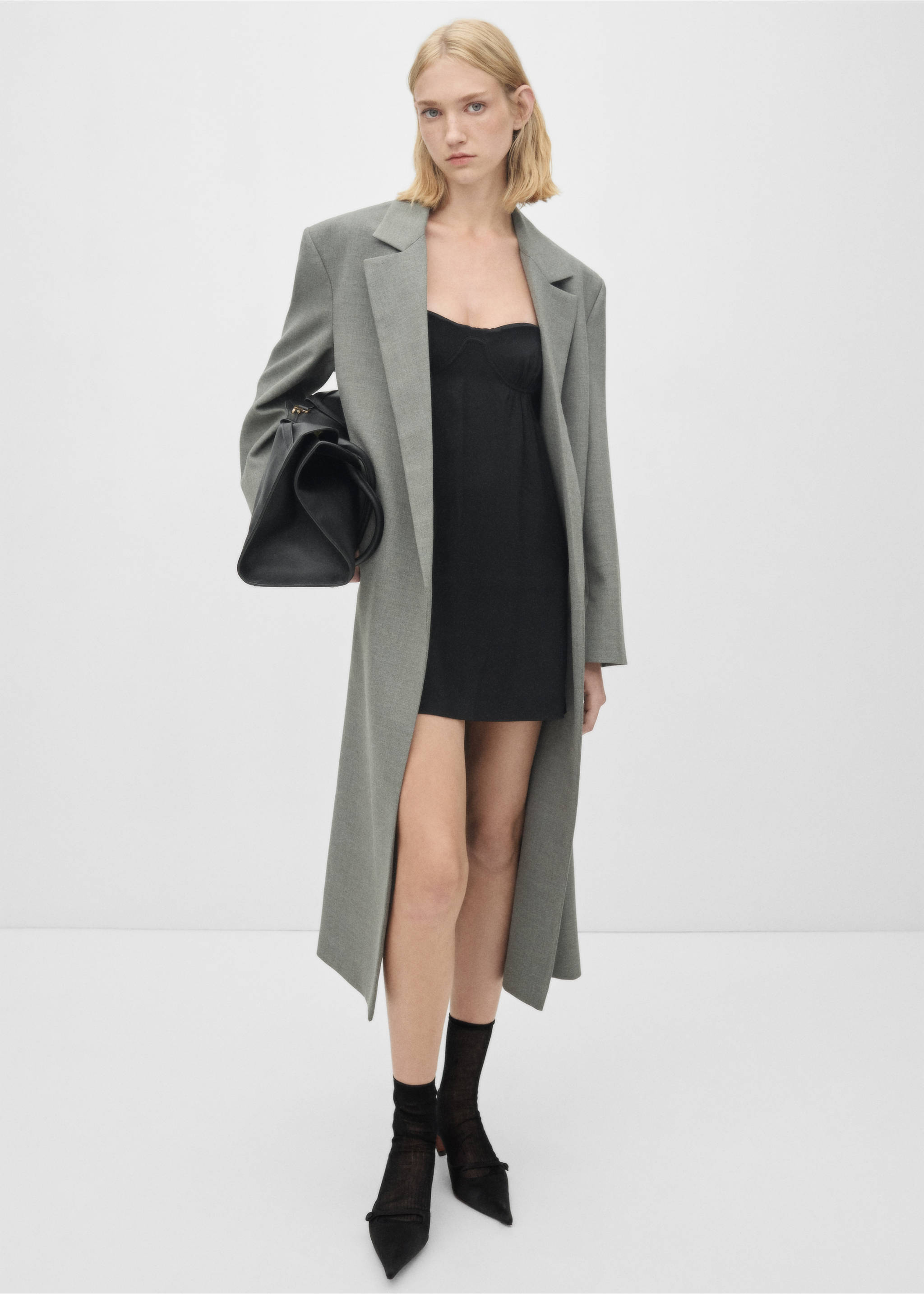 Kurzes Kleid mit Korsettausschnitt - Allgemeine Ansicht, Schwarz. Ref: 77036758-00.