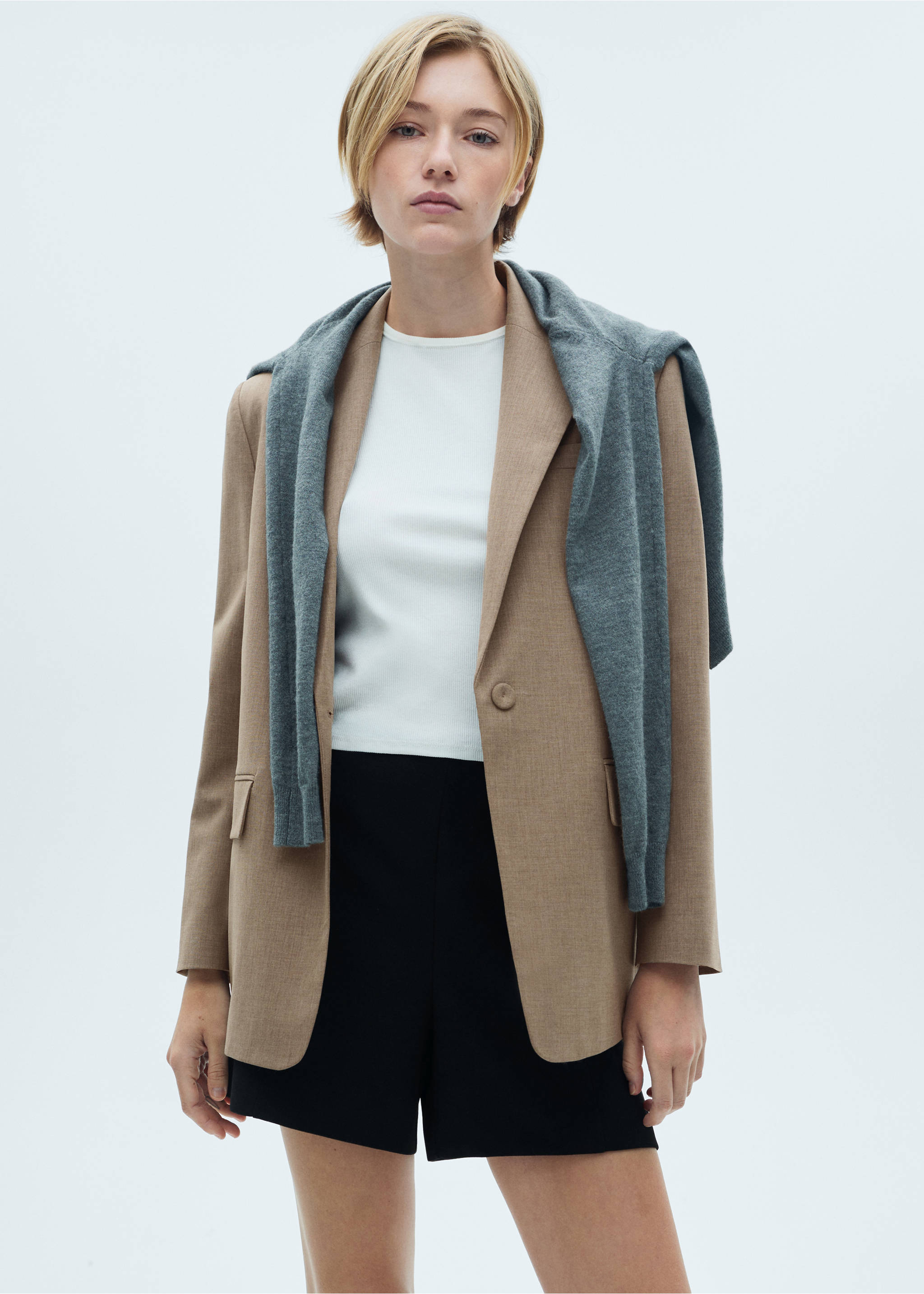 Blazer Anzug aus Wolle - Detail des Artikels 2, Braun. Ref: 77036762-00.