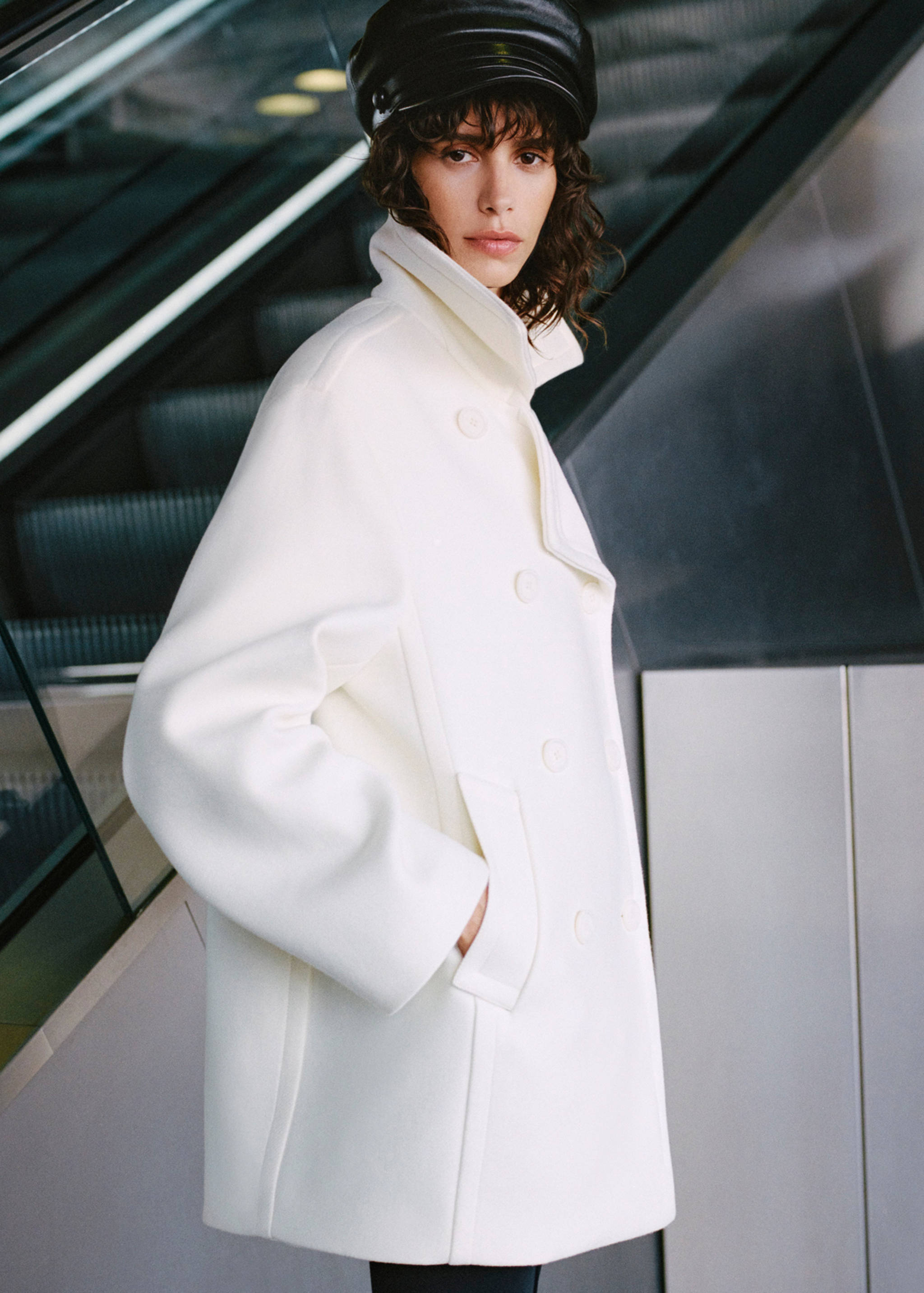 Double-breasted virgin wool coat - Details of the article 7