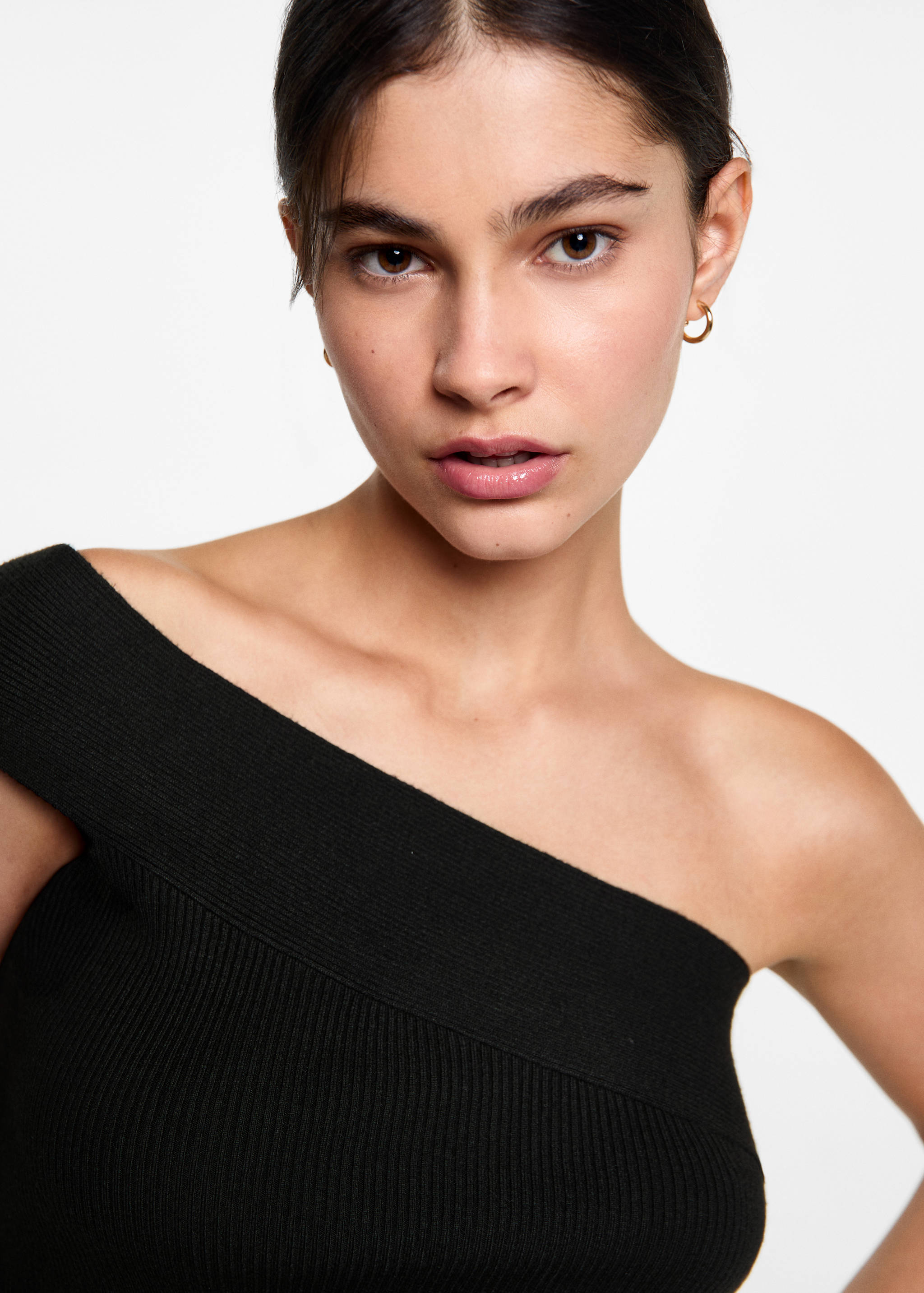 Plain asymmetrical top - Details of the article 1