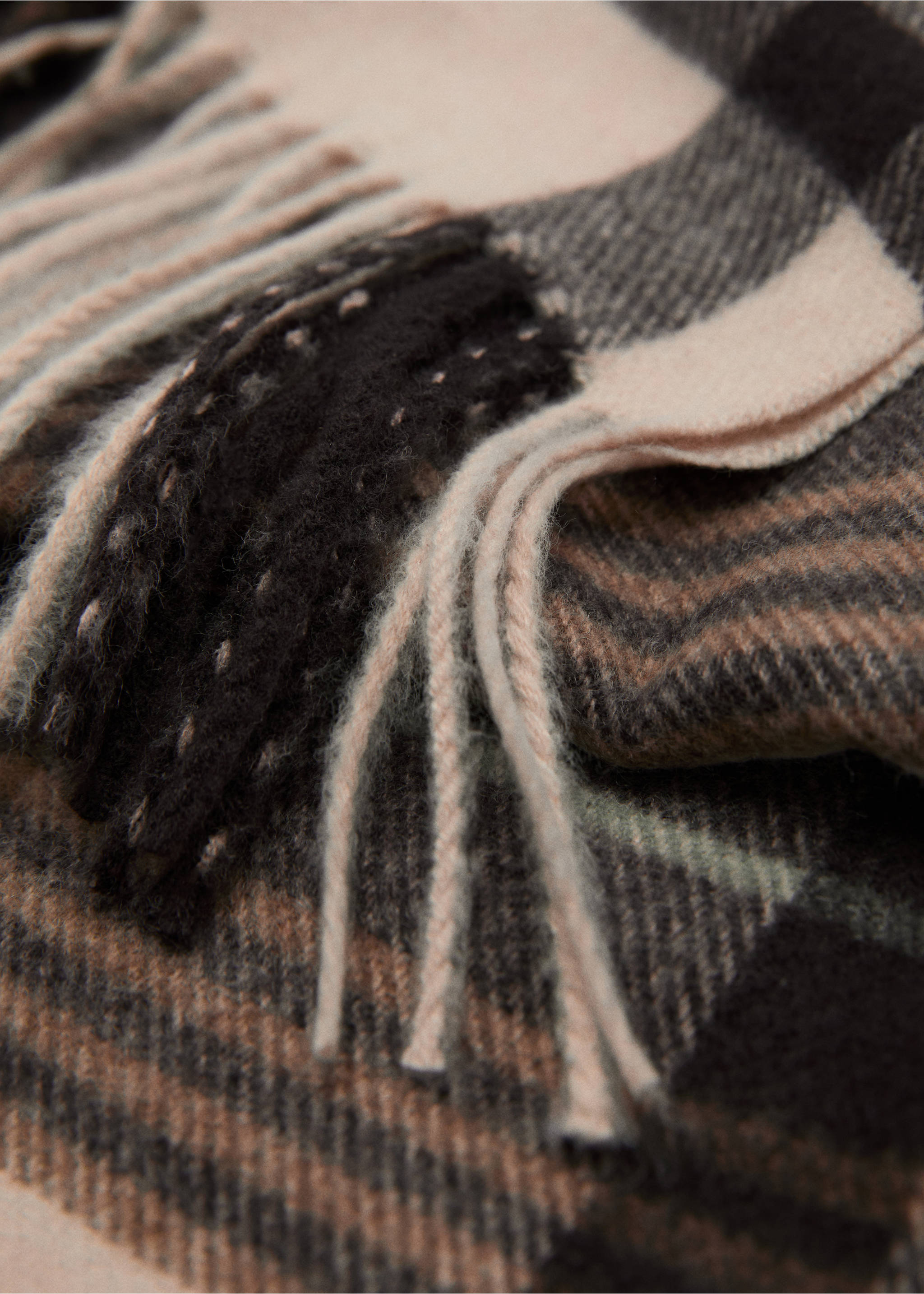 Check fringed scarf - Medium plane, Brown. Ref: 77037114-00.