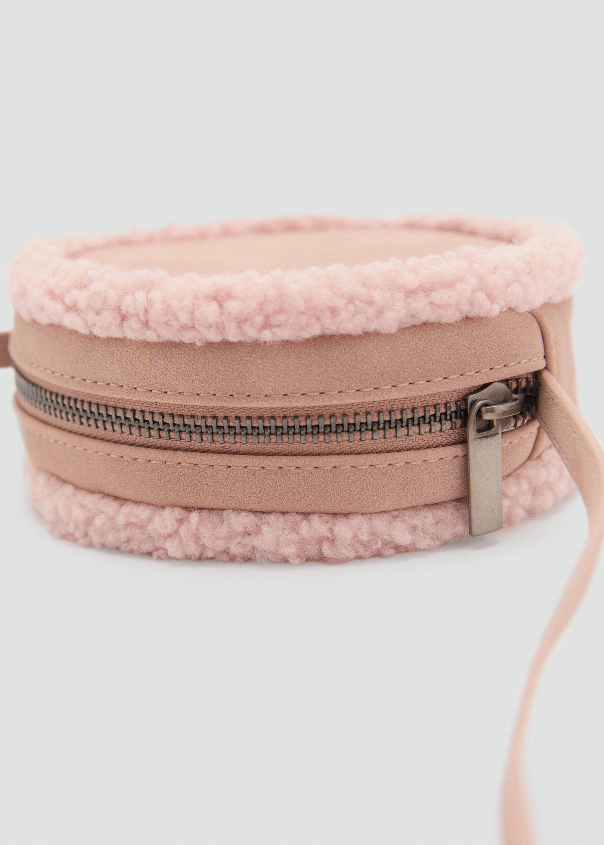 Runde Tasche in Kroko-Optik - Detail des Artikels 1, Zartrosa. Ref: 77037120-00.