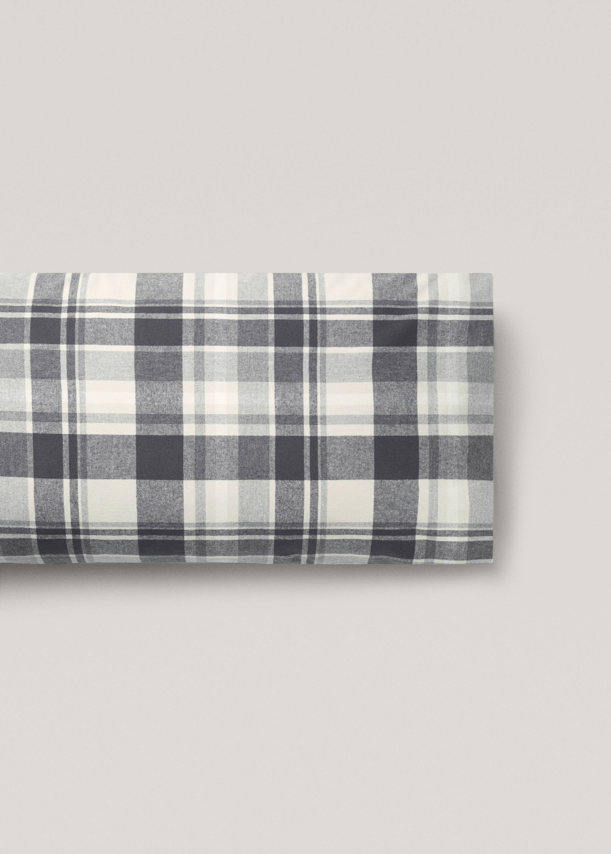 Cotton flannel checkered pillowcase 45x110cm - Article without model