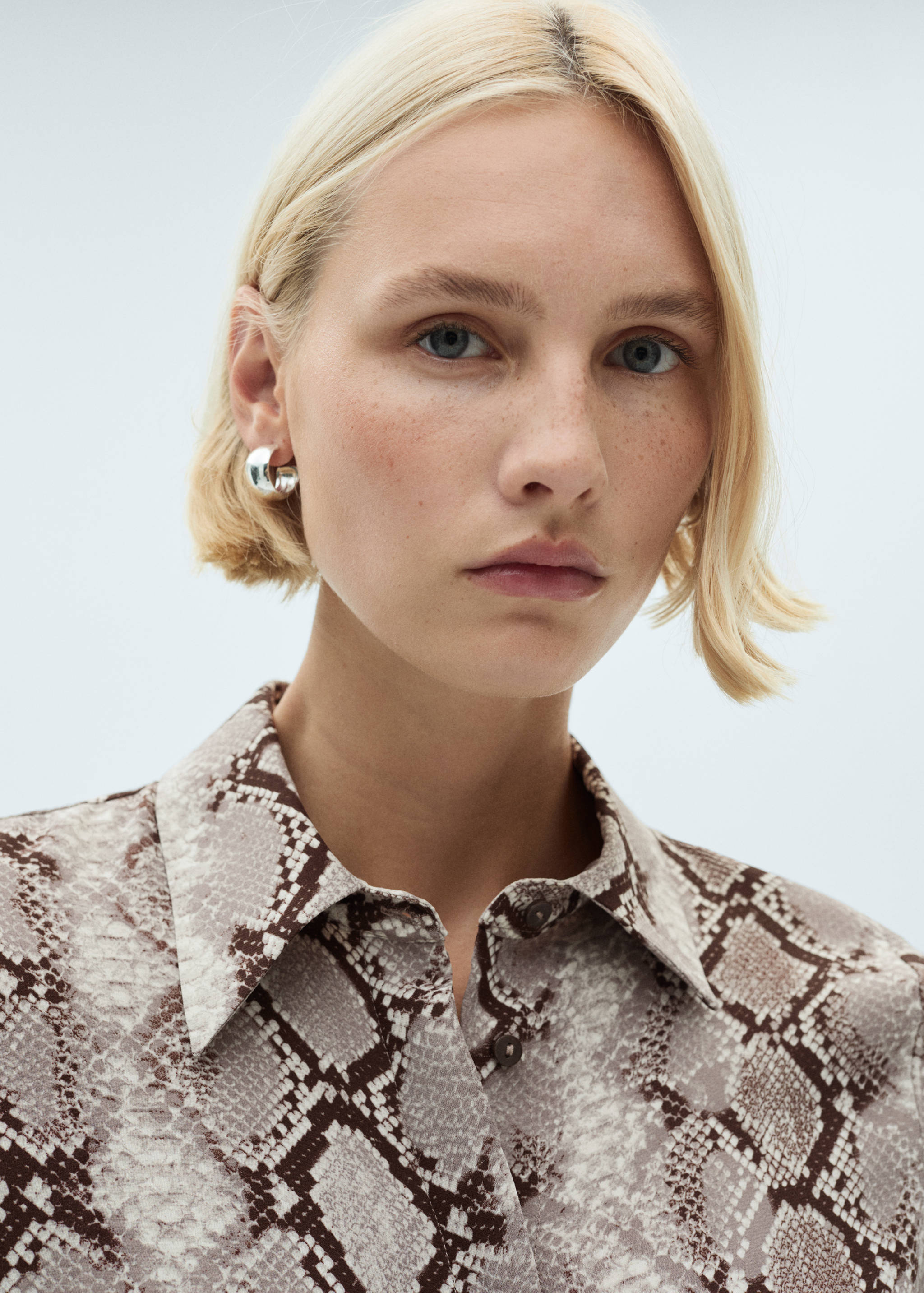 Animal print flowing shirt - Details of the article 1