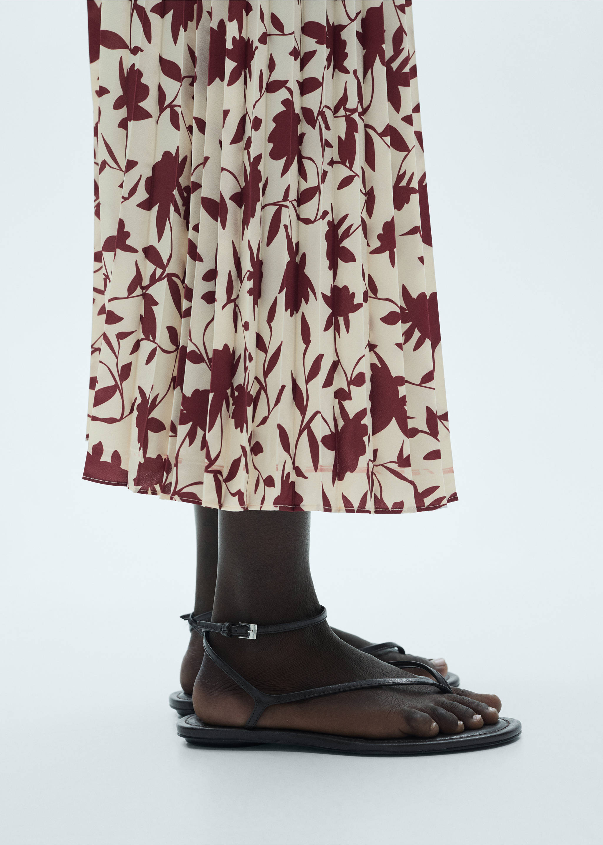 Pleated skirt with floral print - Details of the article 1, Off White. Ref: 77037676-00.