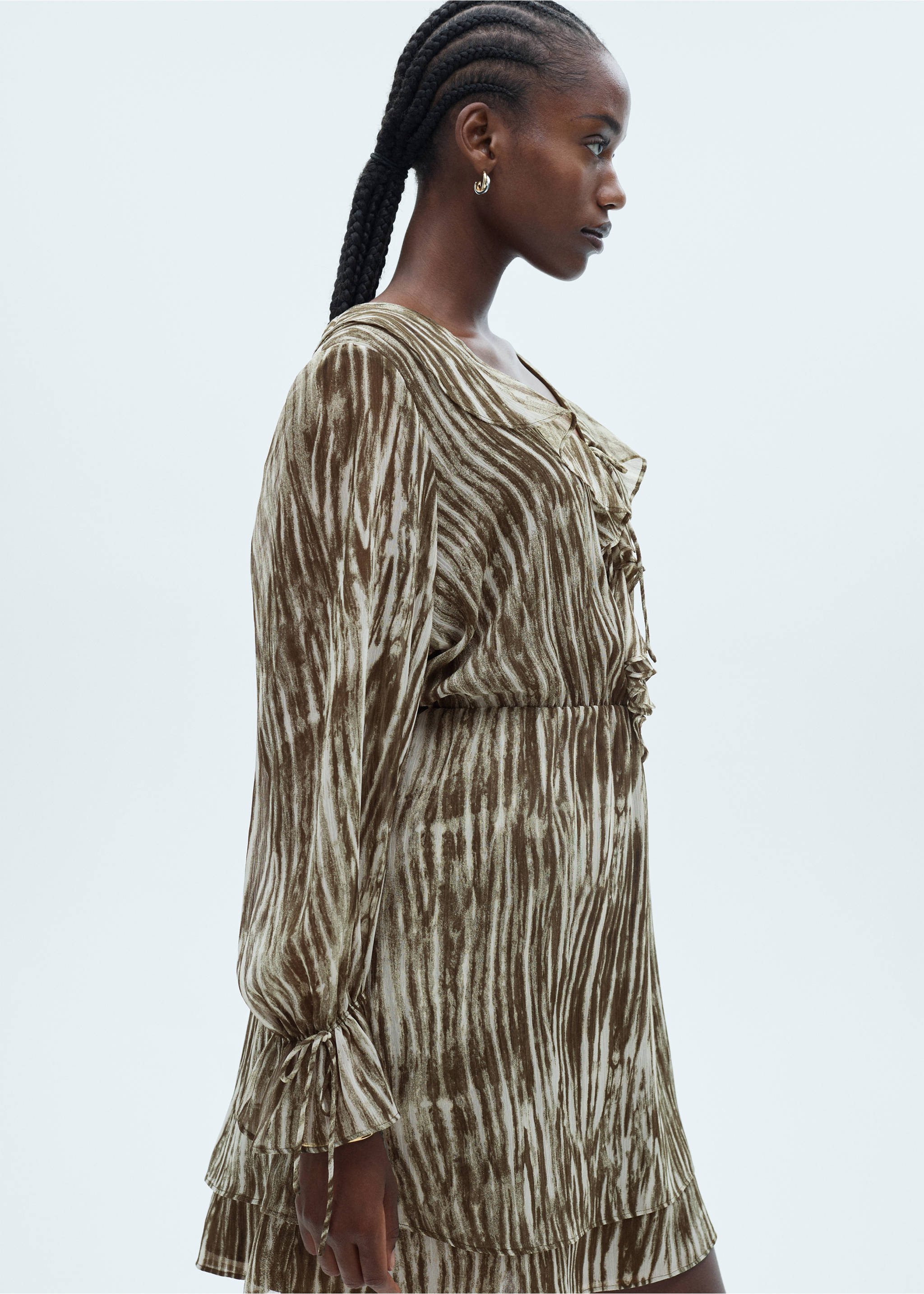 Vestido corto estampado volantes - Detalle del artículo 5, Verde. Ref: 77037686-00.