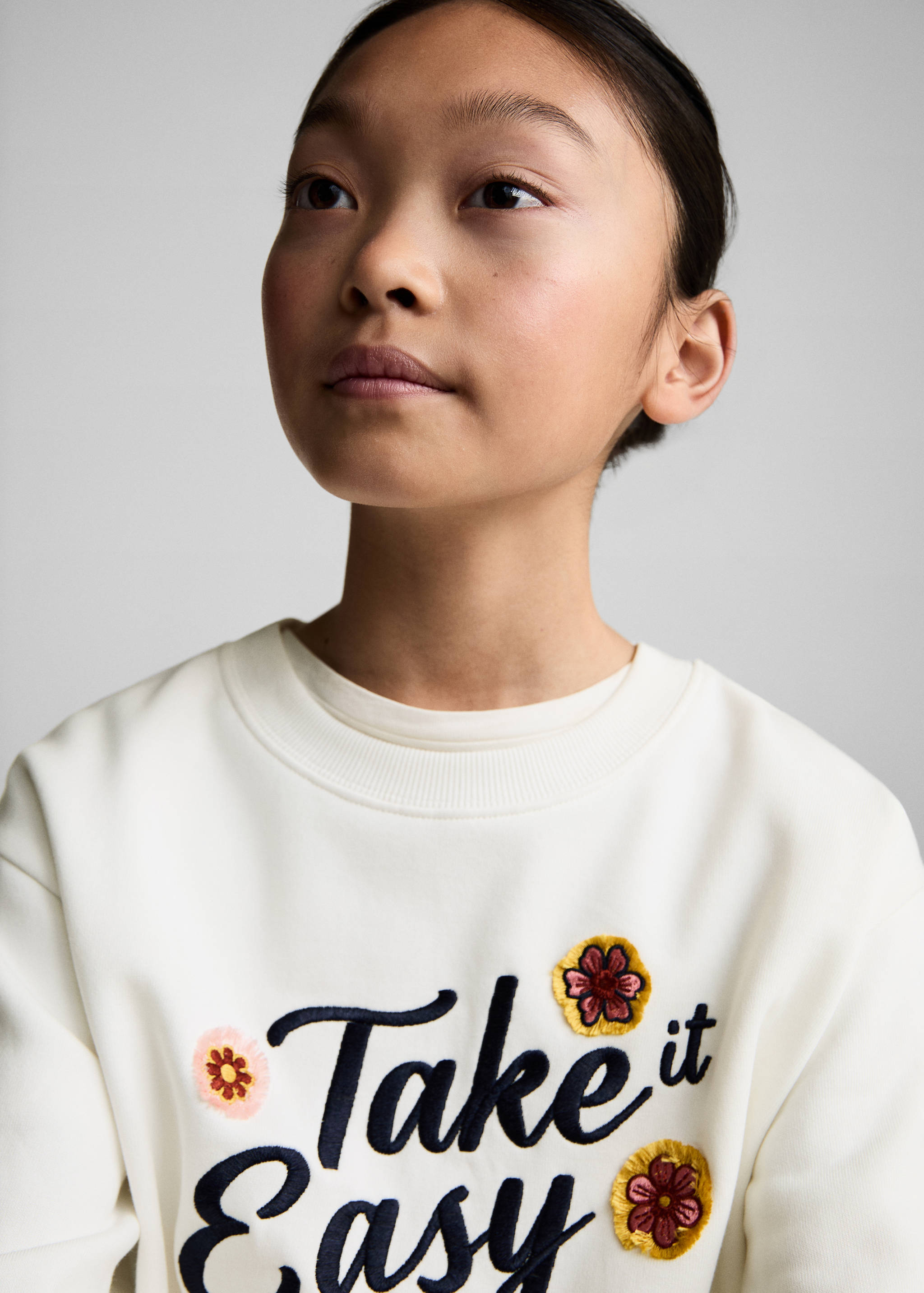 Bluza z kwiatowym haftem - Szczegóły artykułu 1