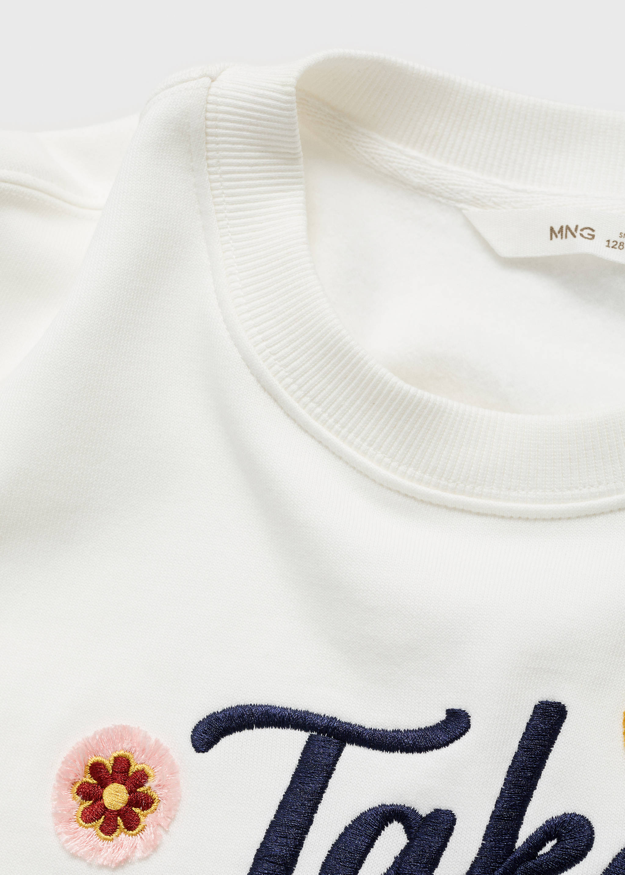 Bluza z kwiatowym haftem - Szczegóły artykułu 0