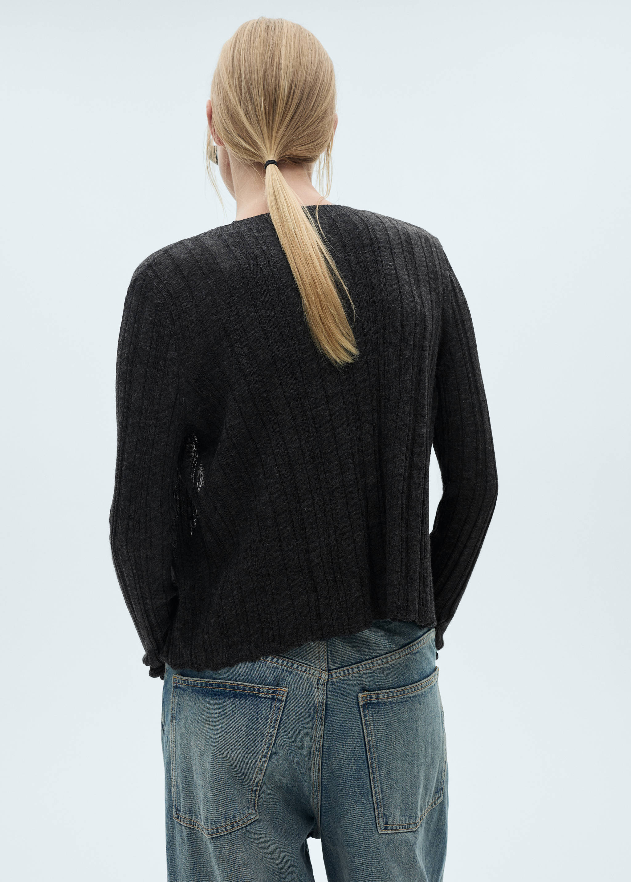 Button knit cardigan - Reverse of the article