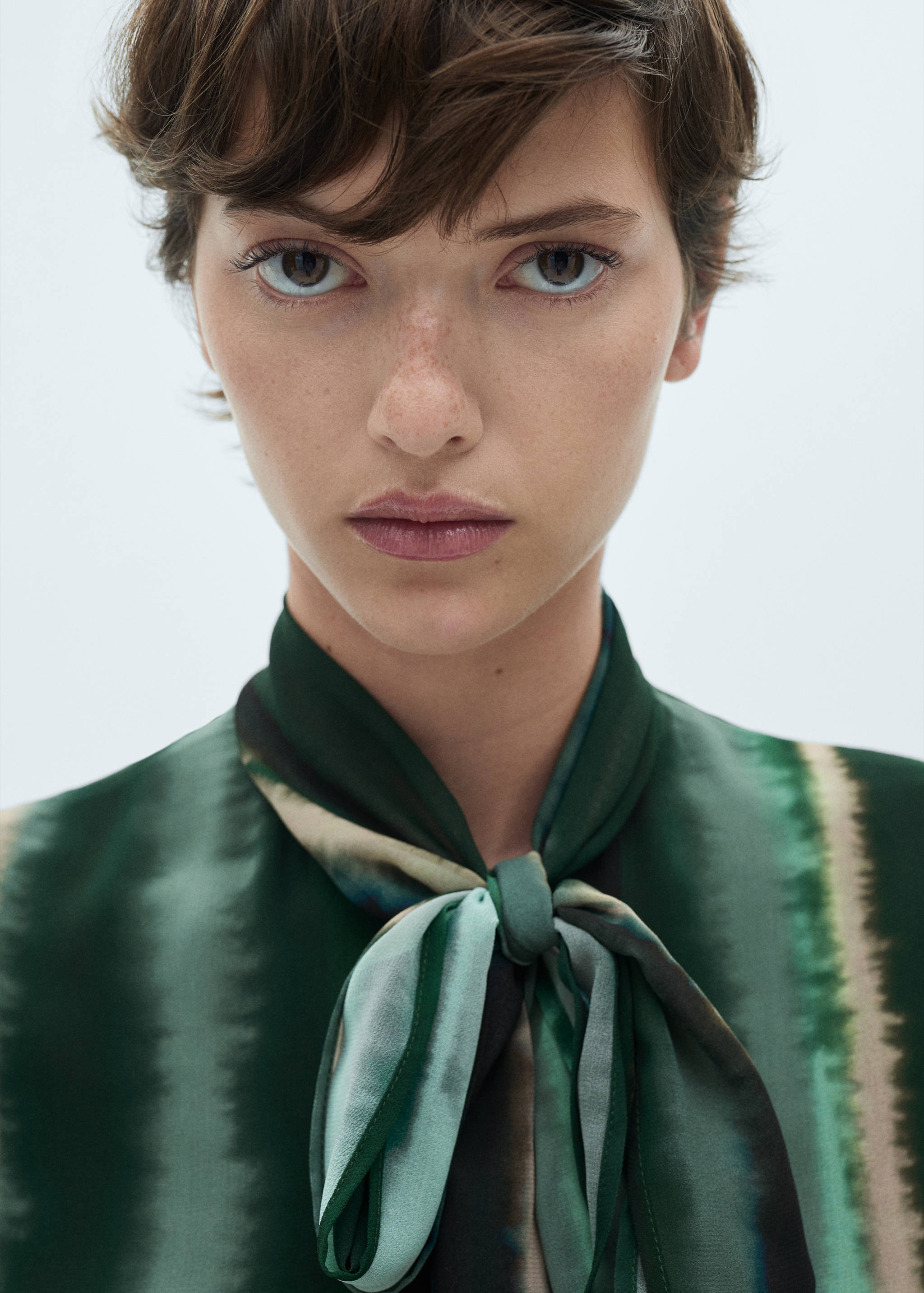 Bow printed blouse - Details of the article 1