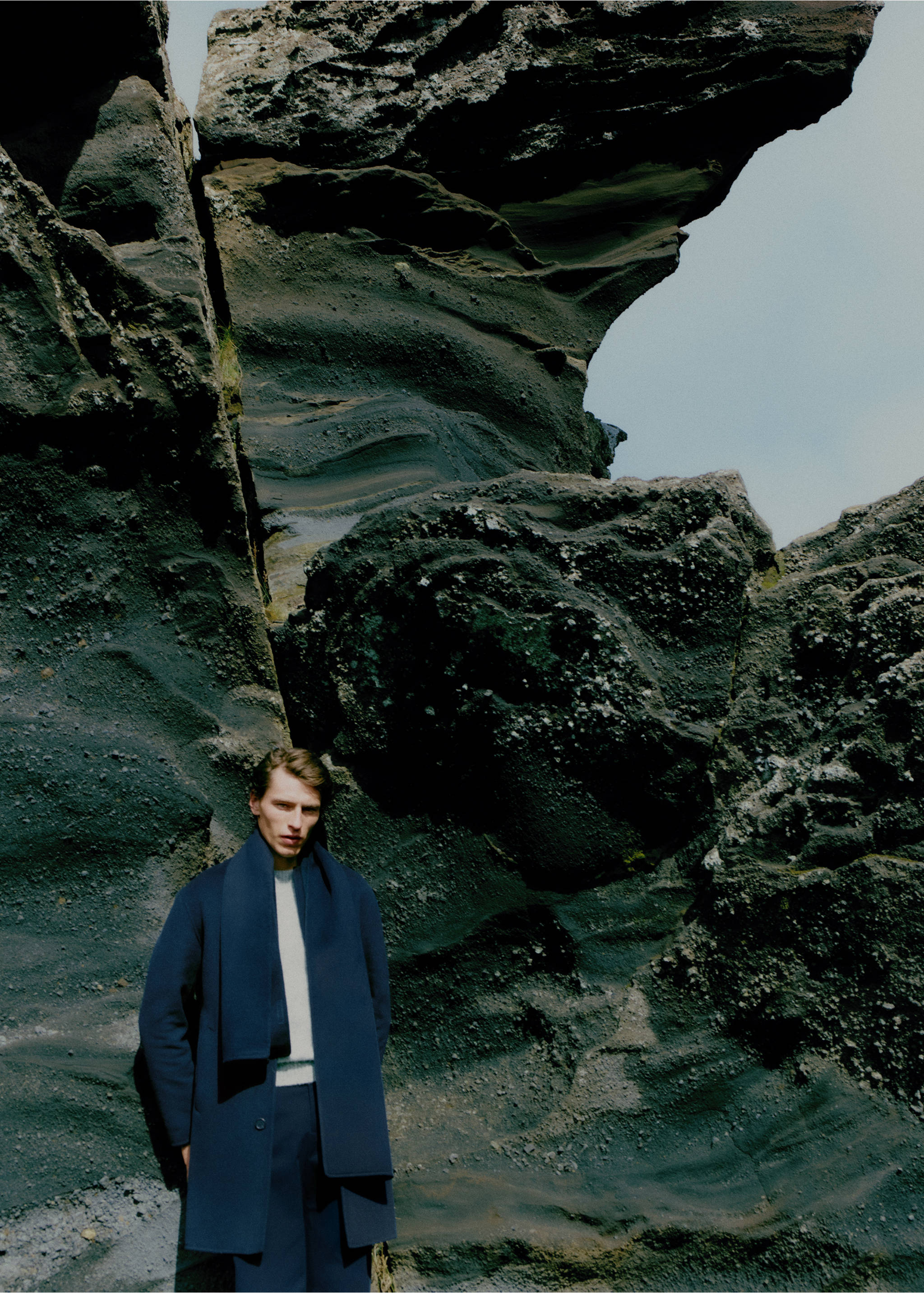 Manteau fait main laine - Détail de l'article 3, Bleu marine foncé. Ref: 77037913-00.