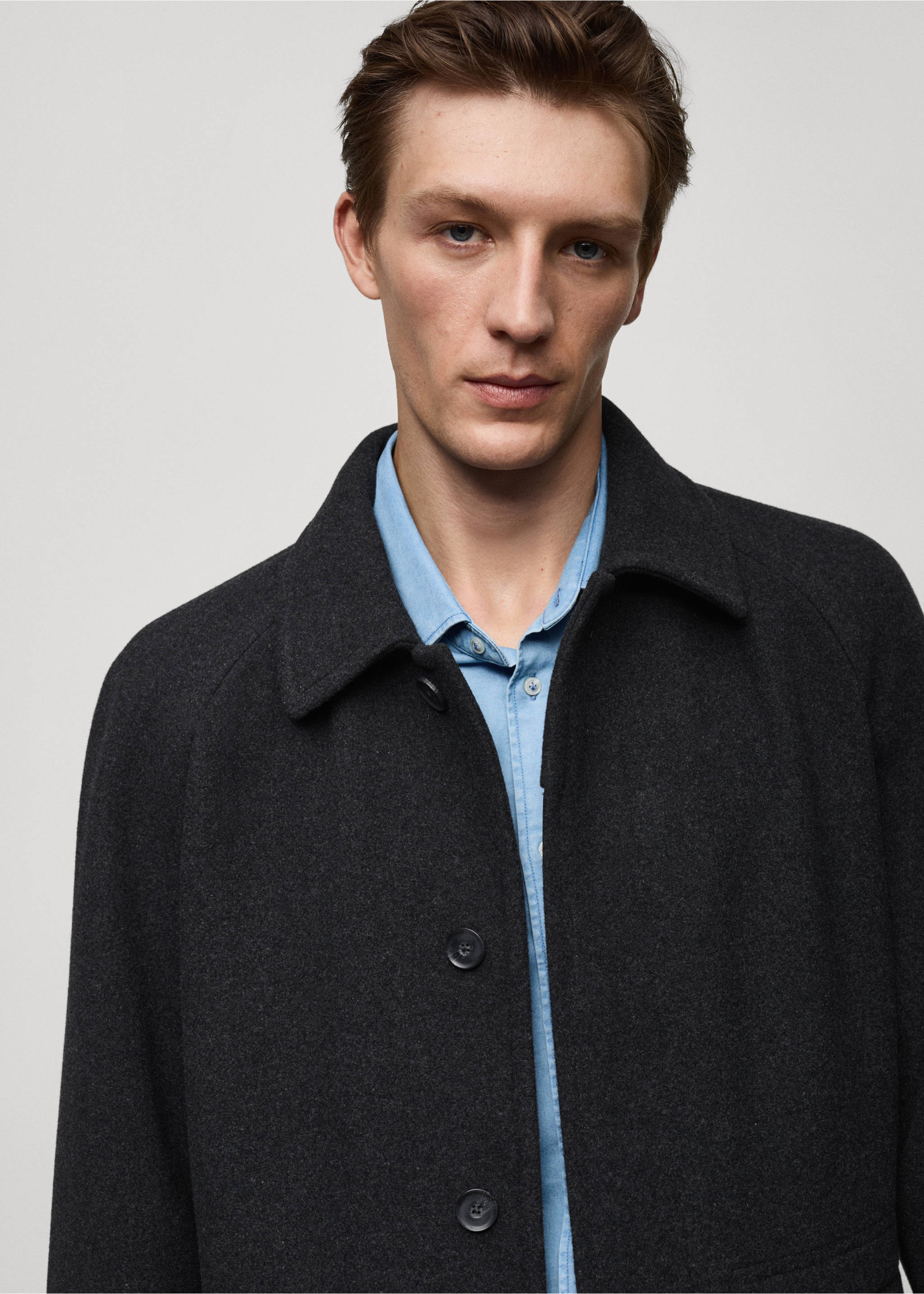 Pocketed wool coat - Details of the article 1, Charcoal. Ref: 77037914-00.